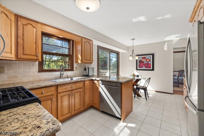 Clinton Twp., New Jersey, 08801, United States, 4 Bedrooms Bedrooms, ,3 BathroomsBathrooms,Residential,For Sale,1988137