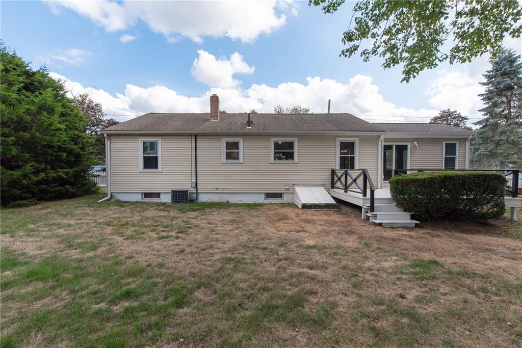 North Attleboro, Massachusetts, 02760, United States, 3 Bedrooms Bedrooms, ,1 BathroomBathrooms,Residential,For Sale,1975317