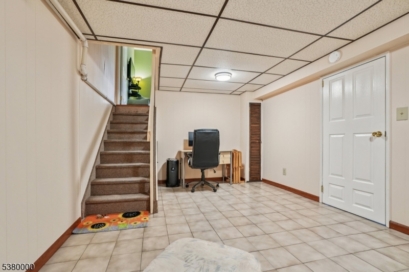 Edison Twp., New Jersey, 08820, United States, 2 Bedrooms Bedrooms, ,2 BathroomsBathrooms,Residential,For Sale,1926021