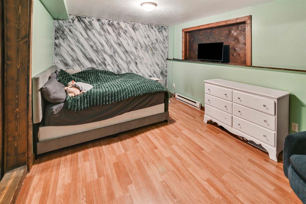 Columbia Falls, Montana, 59912, United States, 7 Bedrooms Bedrooms, ,2 BathroomsBathrooms,Residential,For Sale,1990809