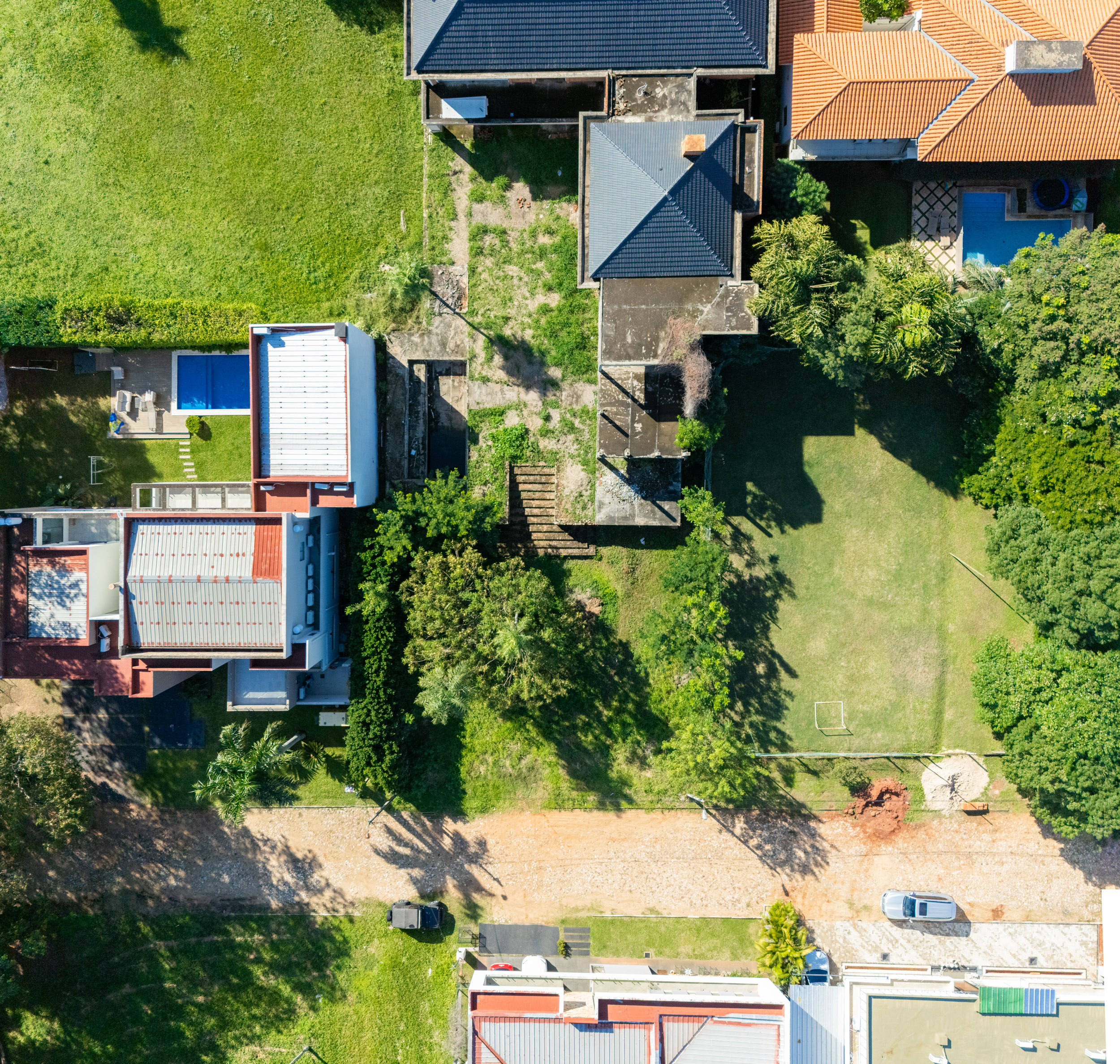  Two Combined Lots in Montesol – Space to Build Without Limits - 物件實景