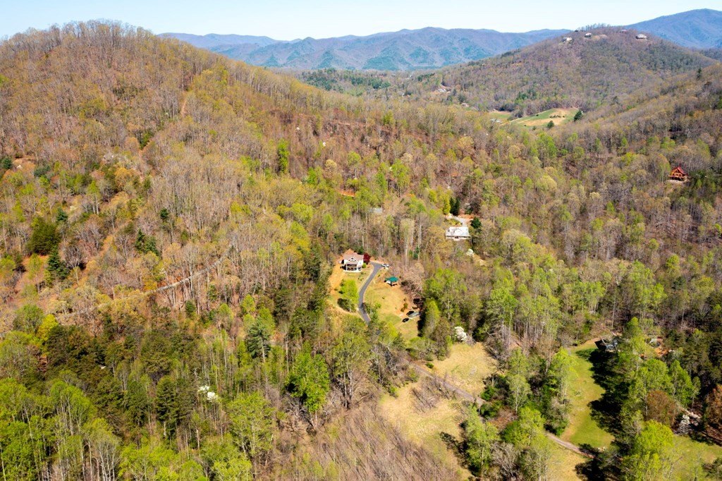 Hayesville, North Carolina, 28904, United States, 3 Bedrooms Bedrooms, ,4 BathroomsBathrooms,Residential,For Sale,1924483