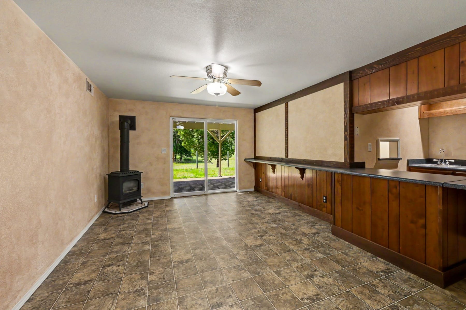  7833 Lower River Road Grants Pass, OR 97526 - 物件實景