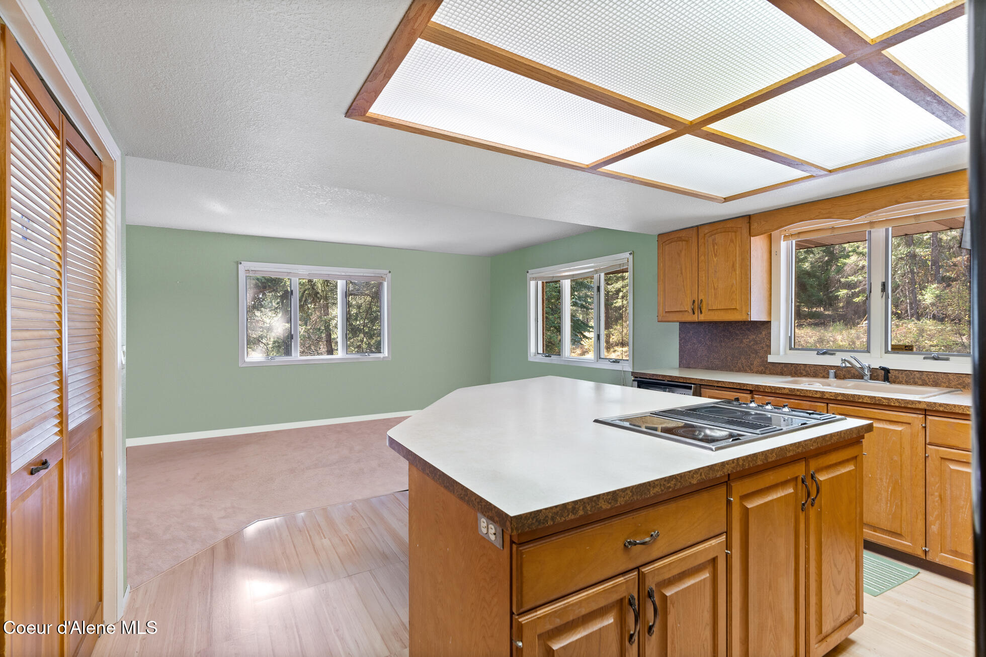 Worley, Idaho, 83876, United States, 4 Bedrooms Bedrooms, ,Residential,For Sale,1943313