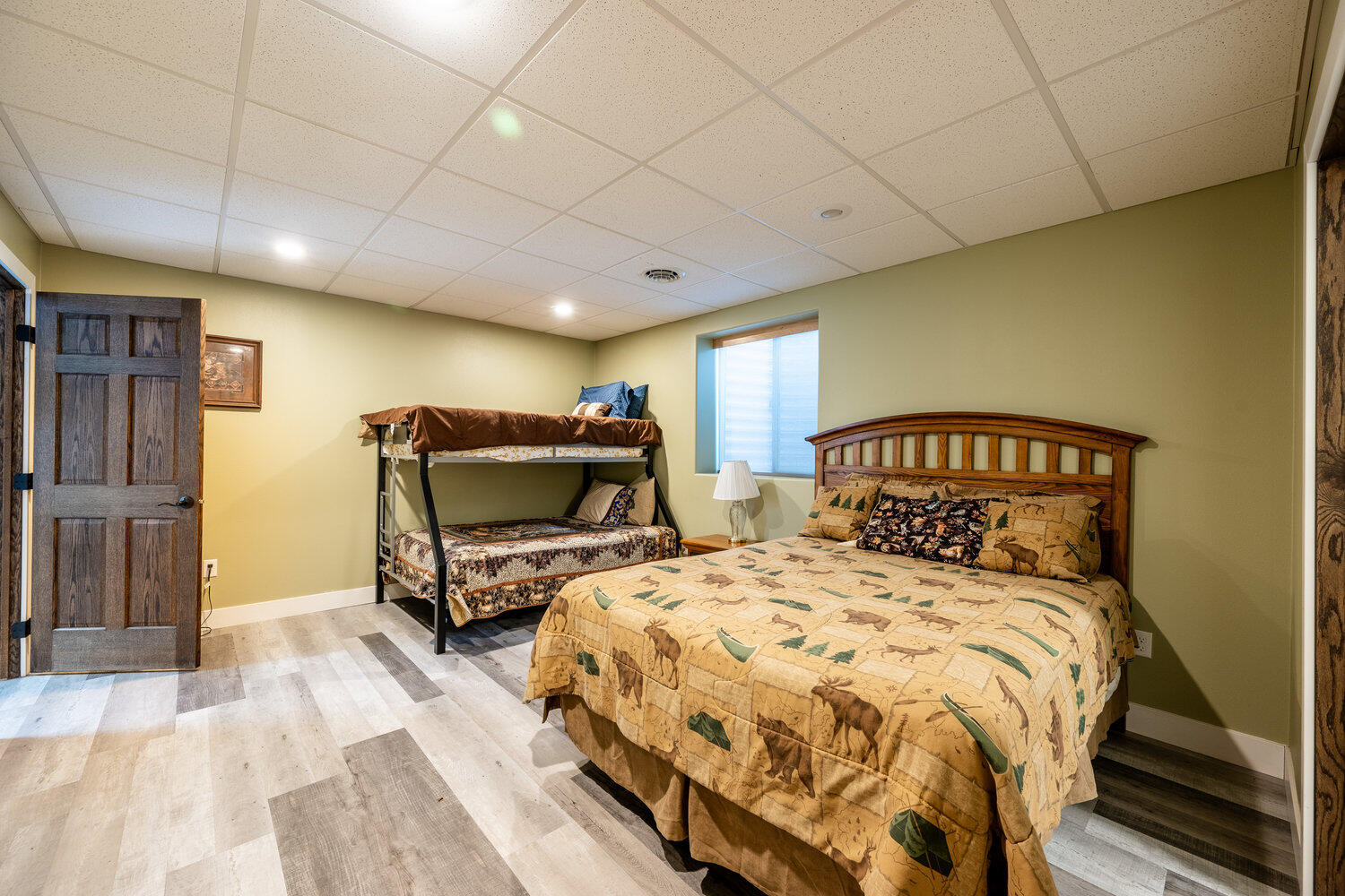 Buffalo, Wyoming, 82834, United States, 4 Bedrooms Bedrooms, ,4 BathroomsBathrooms,Residential,For Sale,1990981