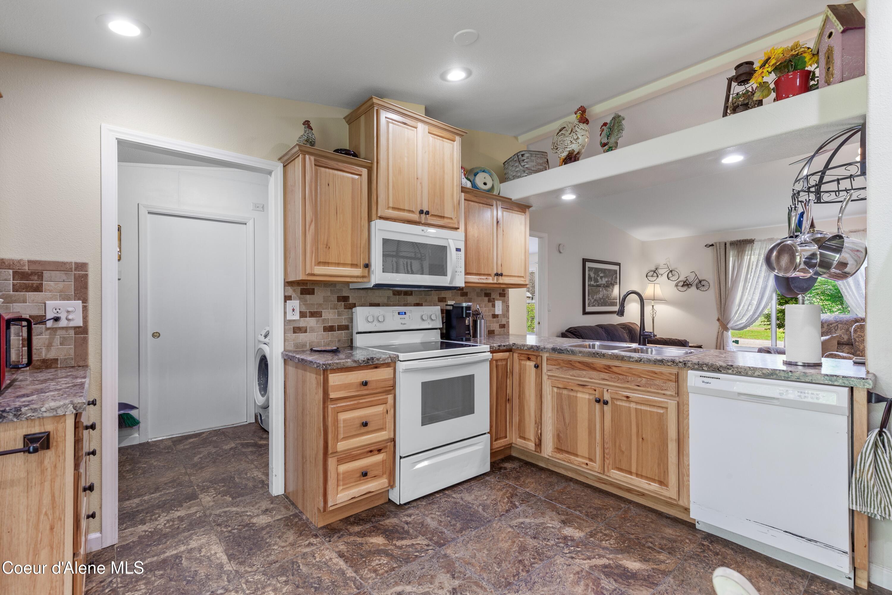 Athol, Idaho, 83801, United States, 5 Bedrooms Bedrooms, ,3 BathroomsBathrooms,Residential,For Sale,1841760