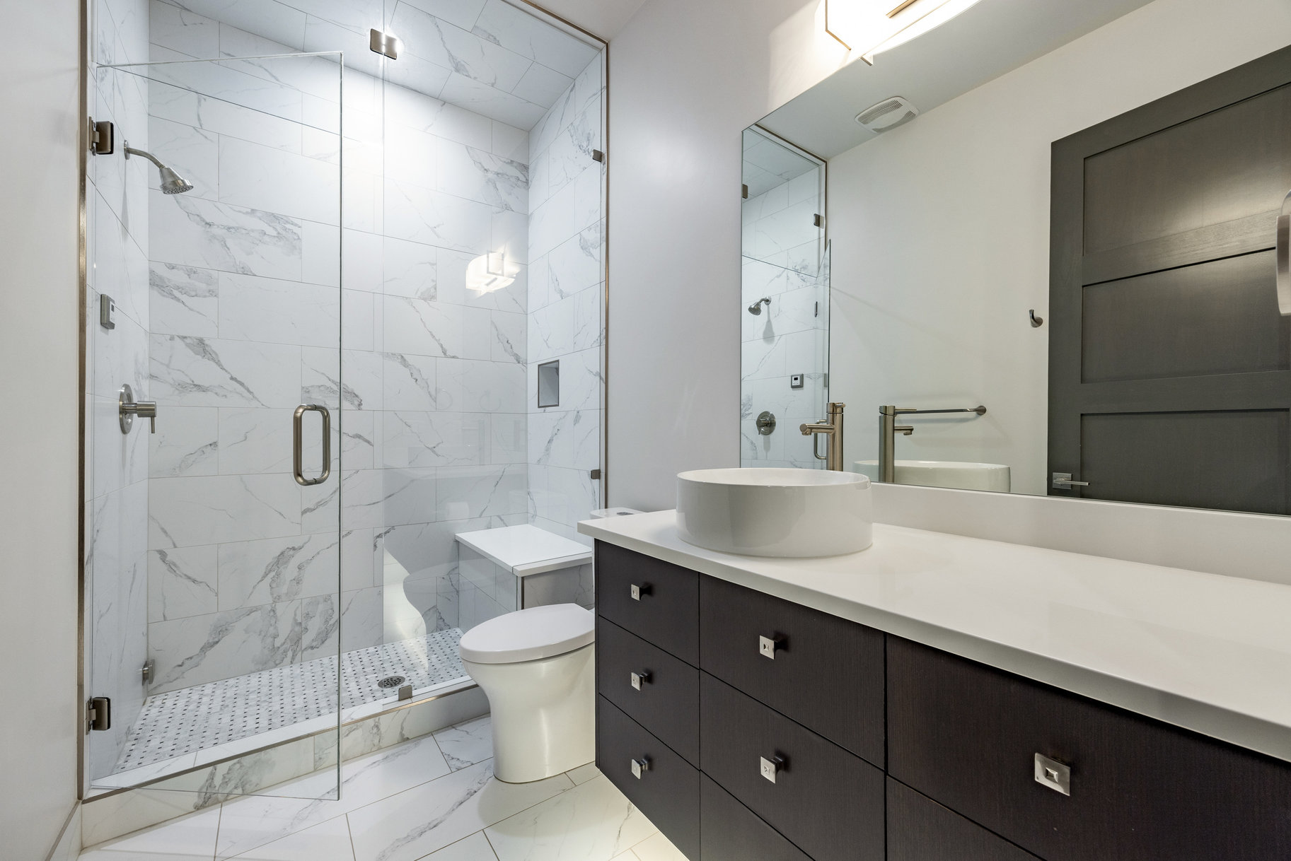  Framed by Panoramic Mountain Views with Access to Round Valley