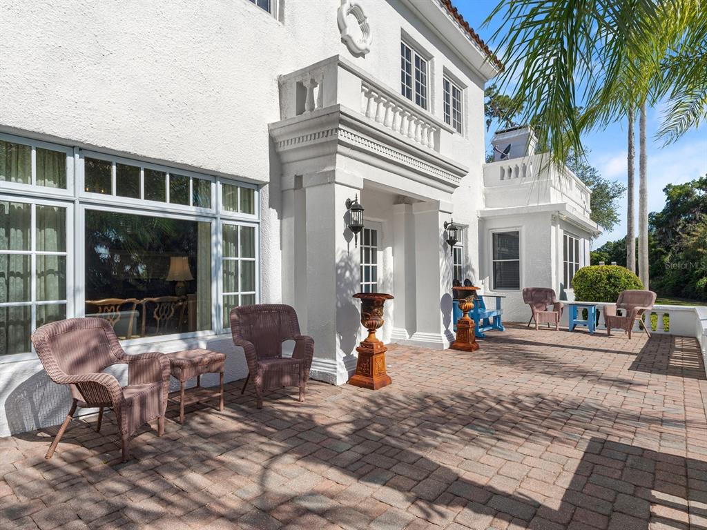 Eustis, Florida, 32736, United States, 6 Bedrooms Bedrooms, ,6 BathroomsBathrooms,Residential,For Sale,1805278