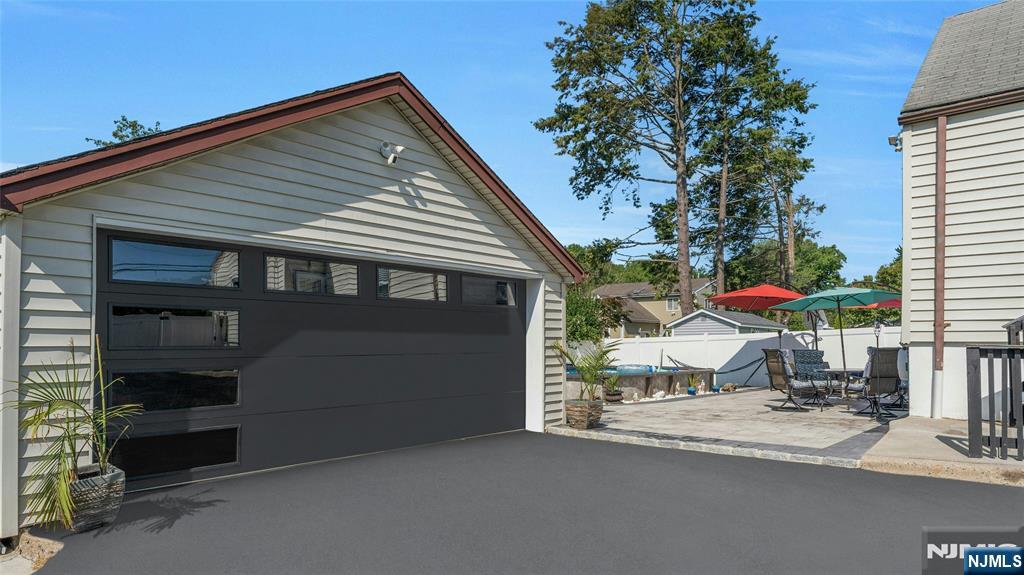 New Milford, New Jersey, 07646, United States, 2 Bedrooms Bedrooms, ,2 BathroomsBathrooms,Residential,For Sale,1948003