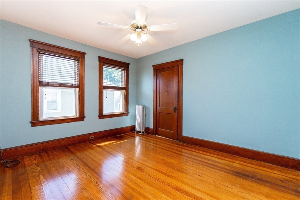 Lawrence, Massachusetts, 01841, United States, 6 Bedrooms Bedrooms, ,3 BathroomsBathrooms,Residential,For Sale,2048880