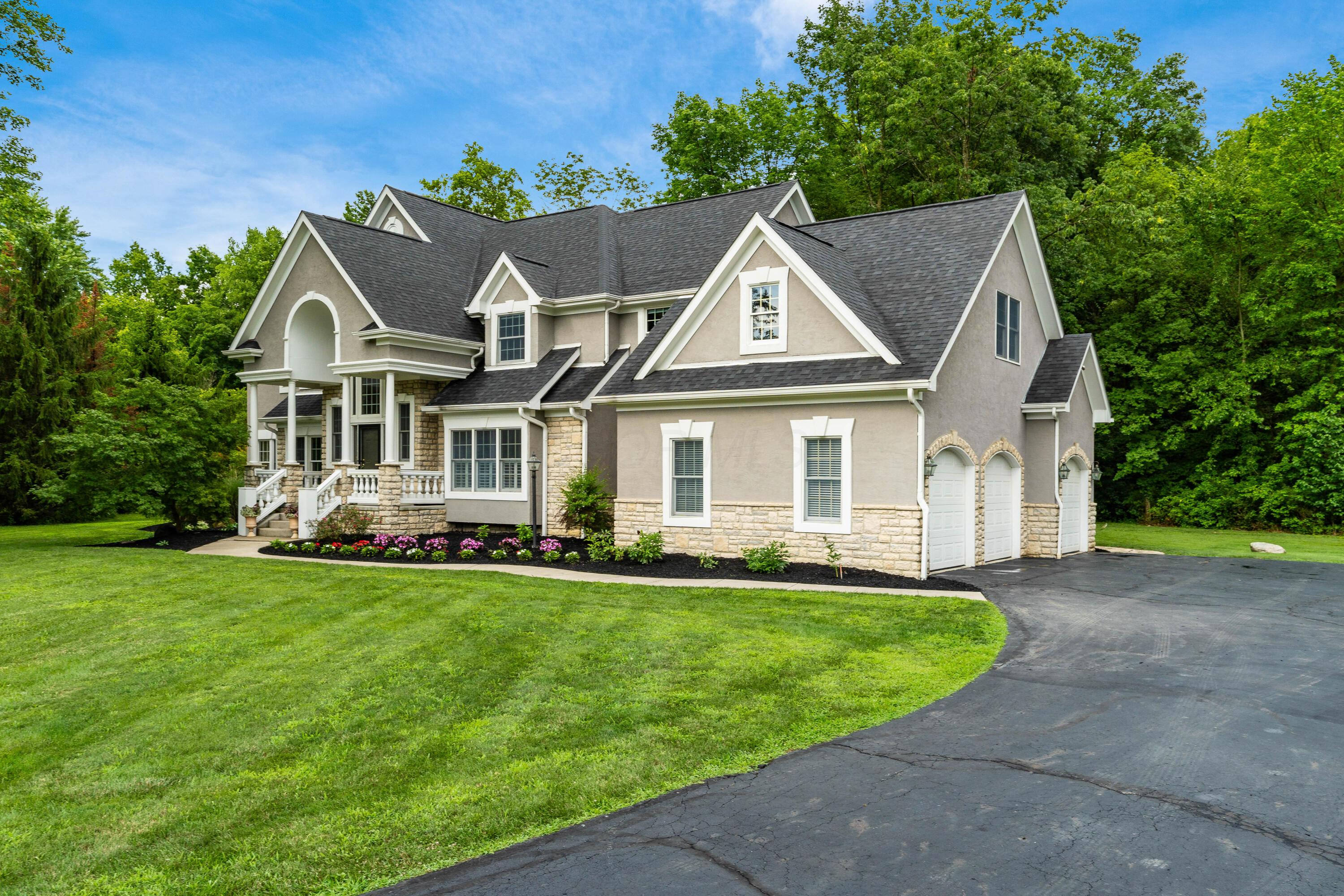 Blacklick, Ohio, 43004, United States, 5 Bedrooms Bedrooms, ,6 BathroomsBathrooms,Residential,For Sale,1895404