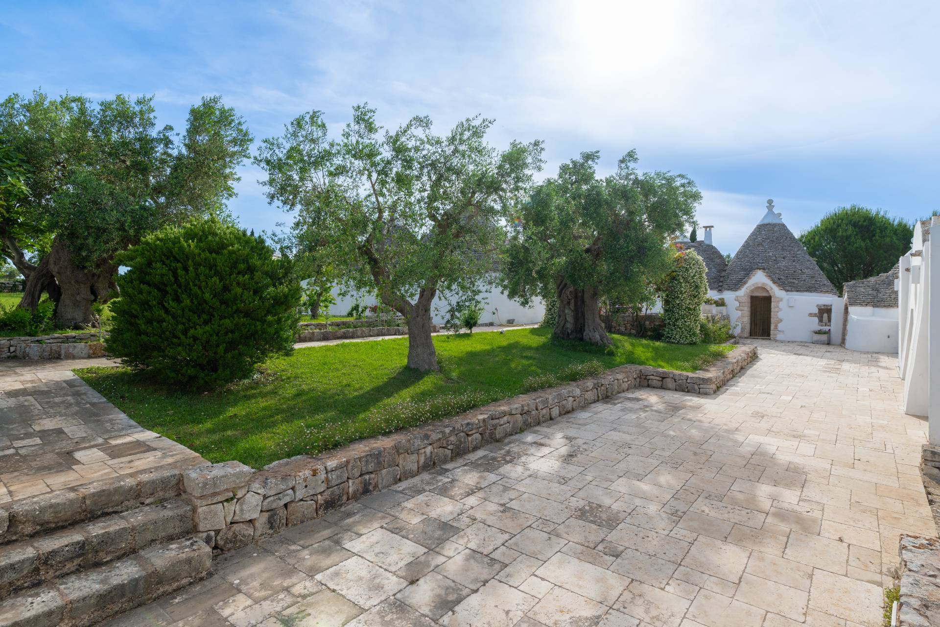 Contrada Martellotti, Ostuni, Brindisi, 72017, IT, 6 Bedrooms Bedrooms, ,6 BathroomsBathrooms,Residential,For Sale,Contrada Martellotti,1611376