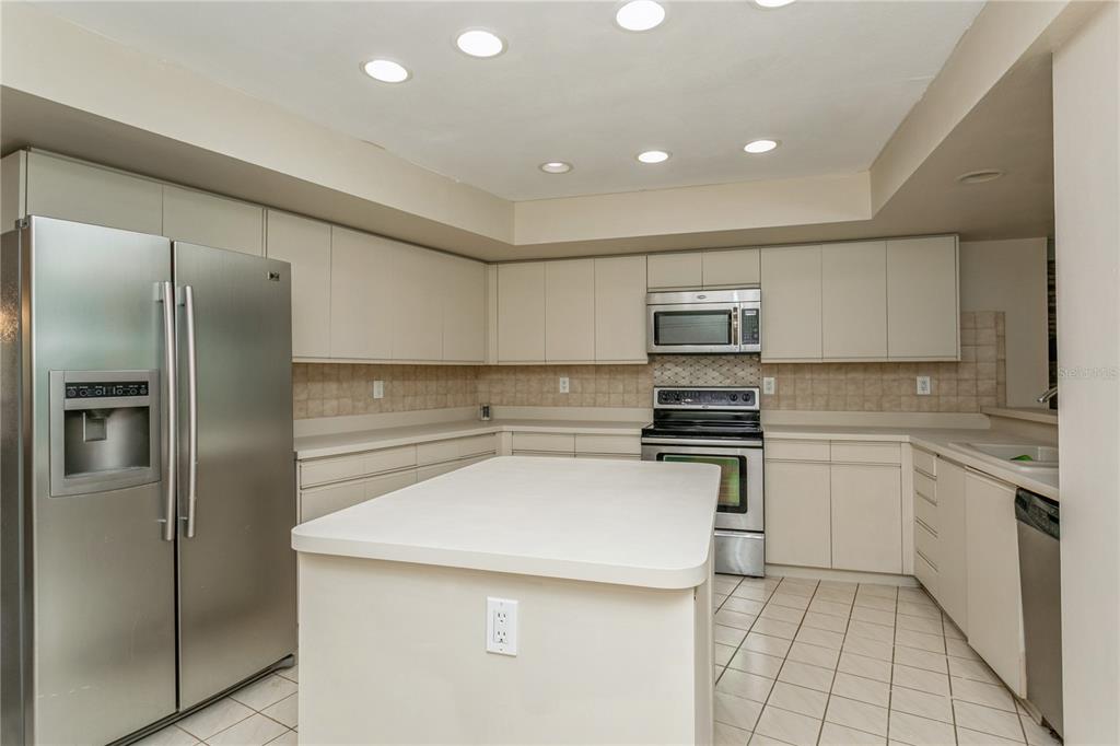 Palm Harbor, Florida, 34684, United States, 4 Bedrooms Bedrooms, ,3 BathroomsBathrooms,Residential,For Sale,1874048