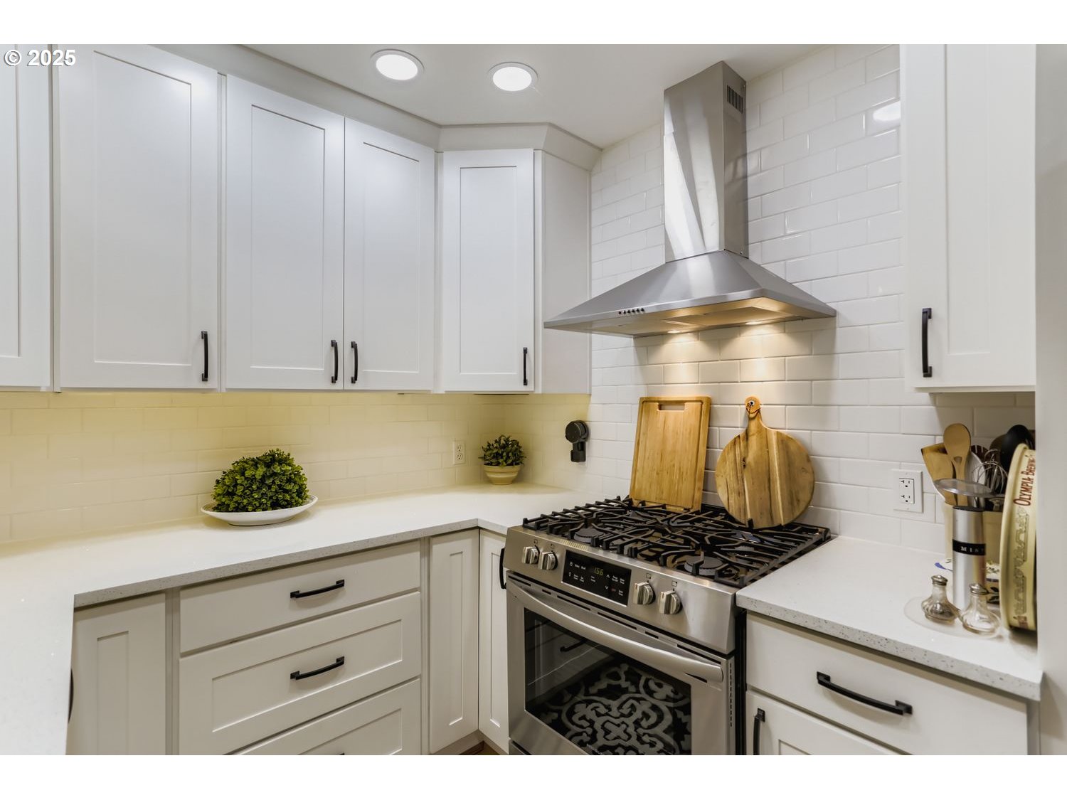 Milwaukie, Oregon, 97267, United States, 4 Bedrooms Bedrooms, ,2 BathroomsBathrooms,Residential,For Sale,1973771