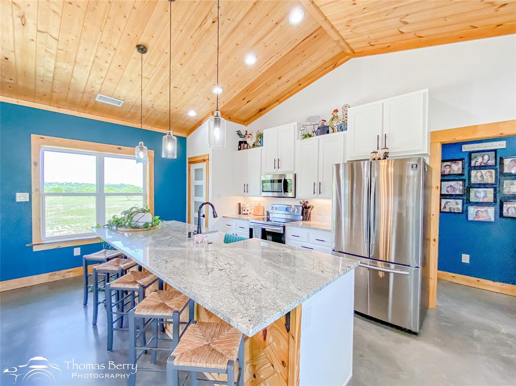 Moran, Texas, 76464, United States, 3 Bedrooms Bedrooms, ,2 BathroomsBathrooms,Residential,For Sale,1857951
