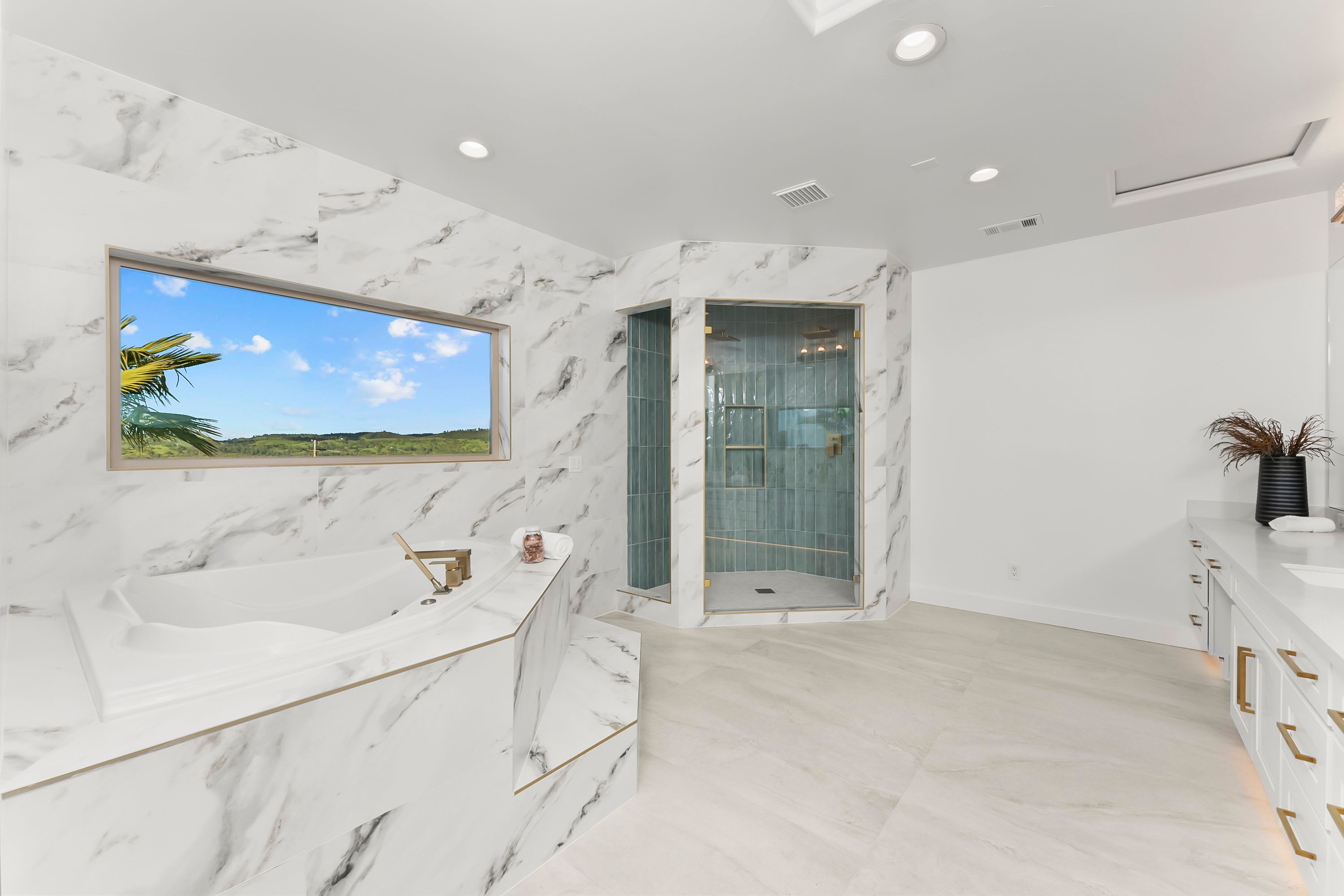  40 Acres - Big Views - Renovated Home - 物件實景