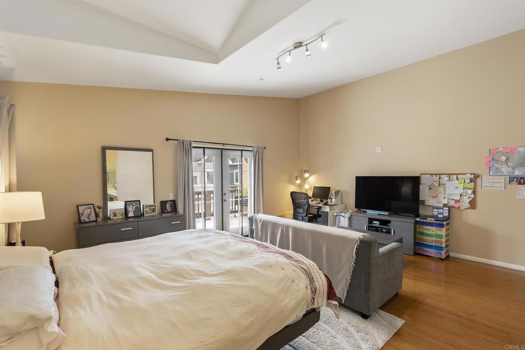 Coronado, California, 92118, United States, 3 Bedrooms Bedrooms, ,2 BathroomsBathrooms,Residential,For Sale,1991535