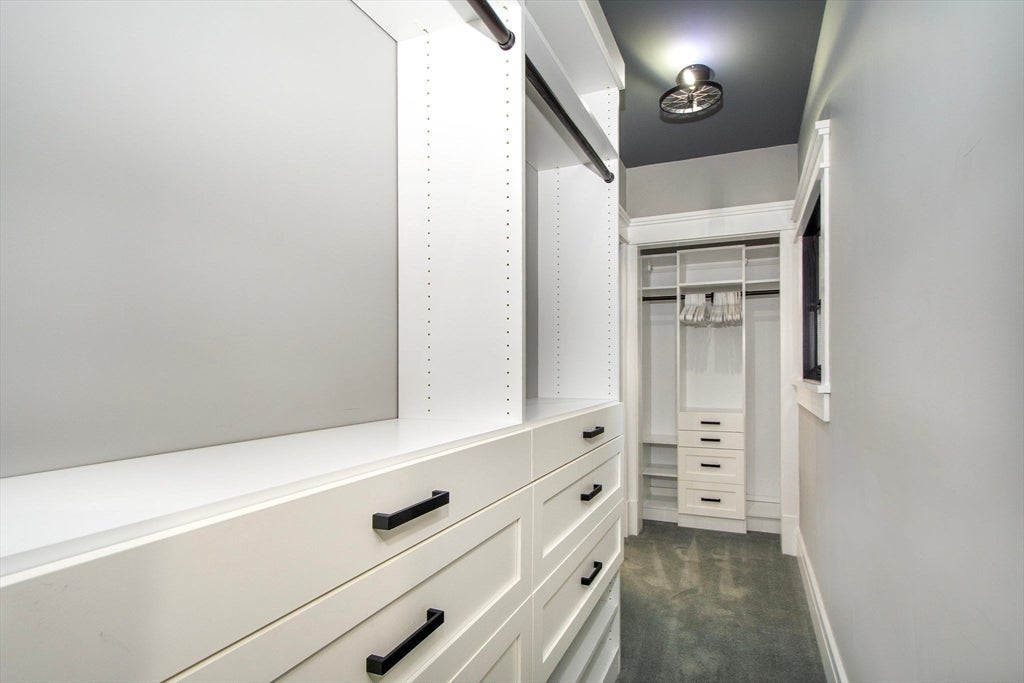 Carver, Massachusetts, 02330, United States, 5 Bedrooms Bedrooms, ,6 BathroomsBathrooms,Residential,For Sale,2005561