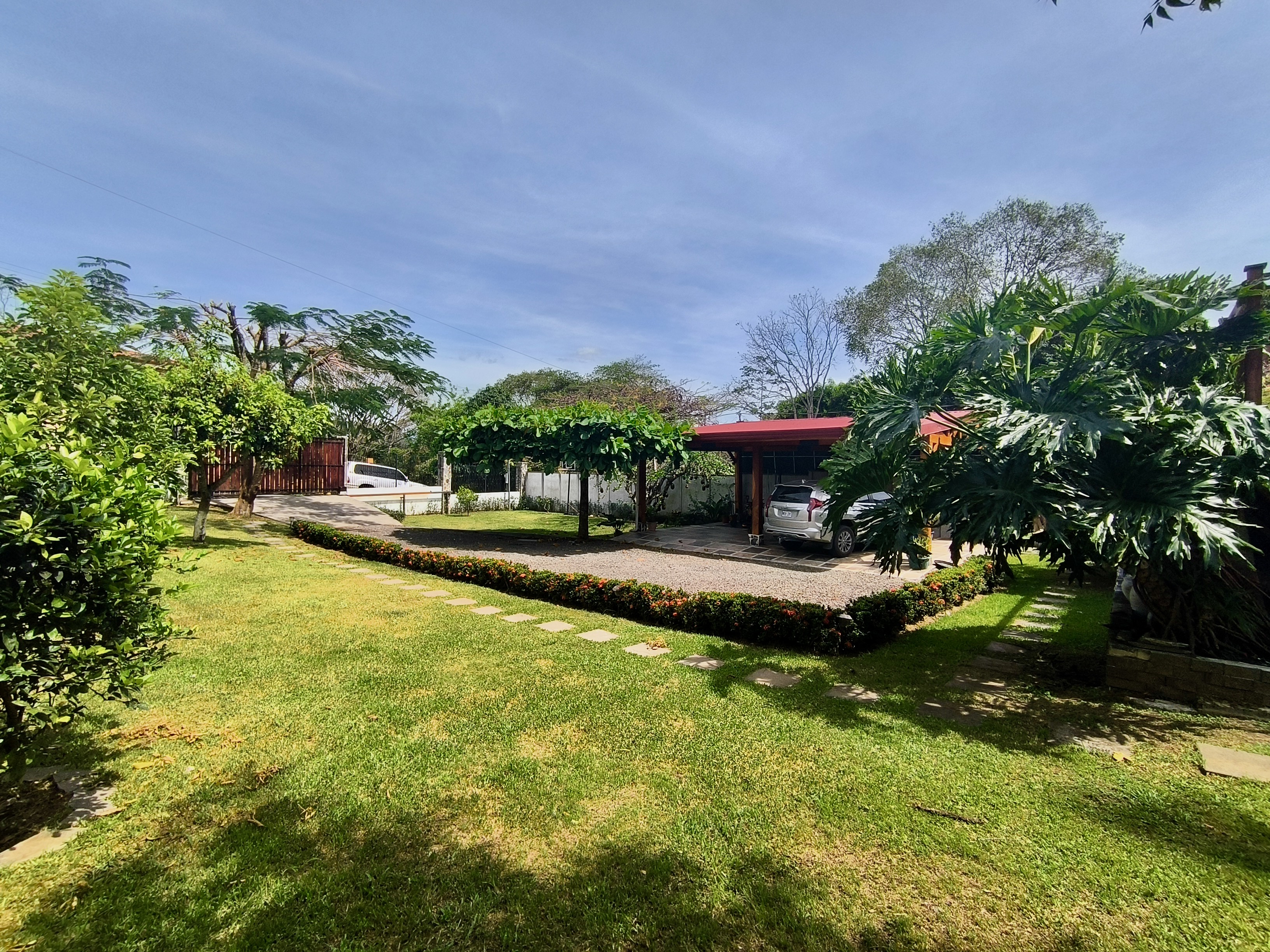 Atenas, Alajuela, CR, 4 Bedrooms Bedrooms, ,4 BathroomsBathrooms,Residential,For Sale,1687102