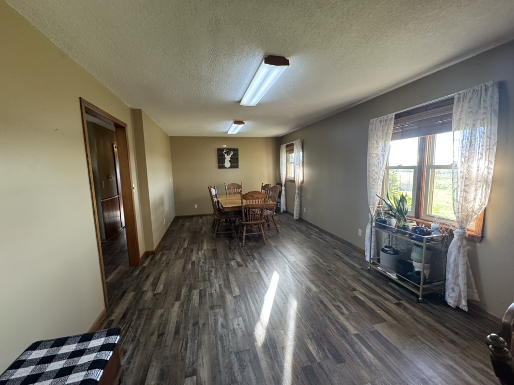 Pierce City, Missouri, 65723, United States, 2 Bedrooms Bedrooms, ,2 BathroomsBathrooms,Residential,For Sale,1987385