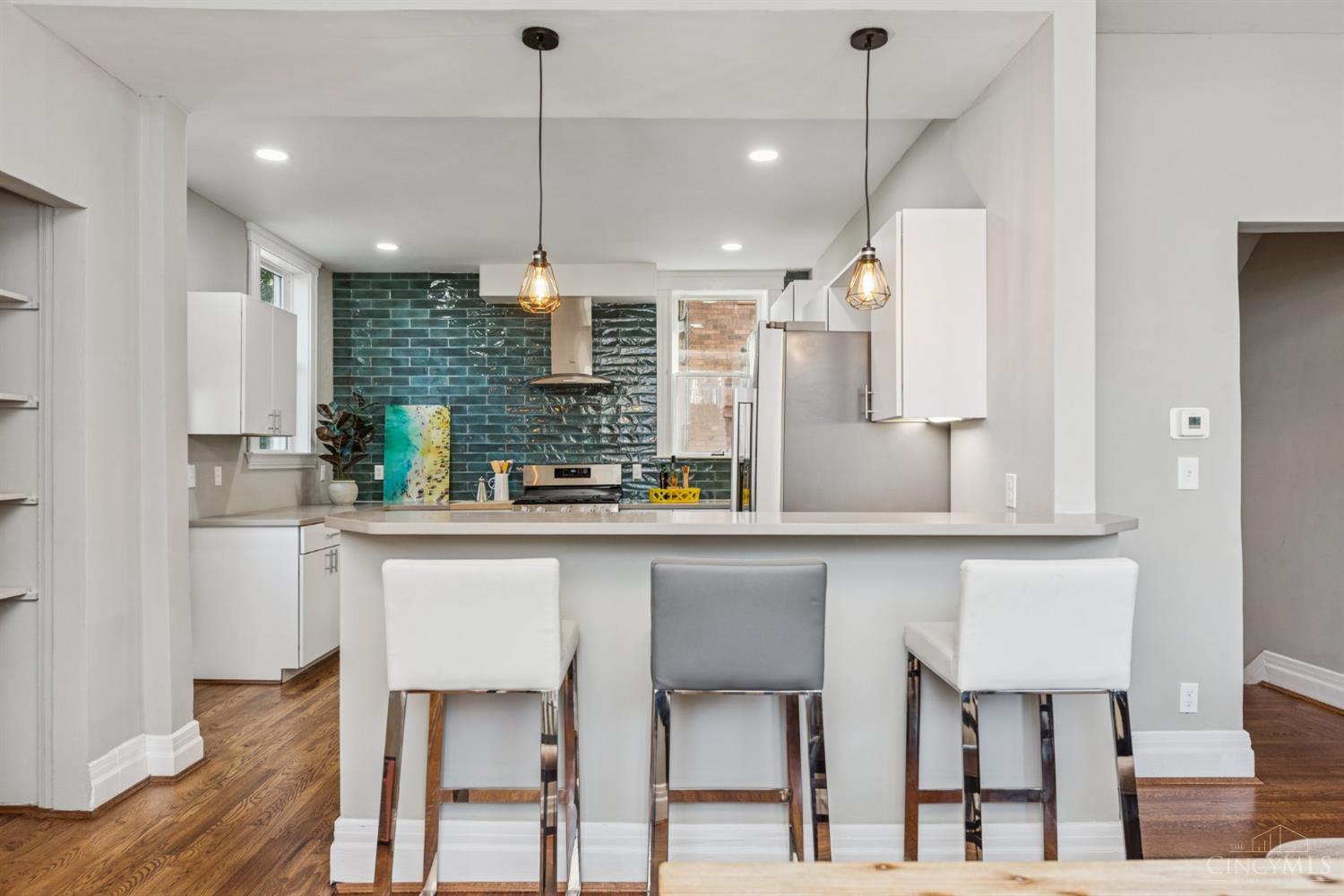 Cincinnati, Ohio, 45227, United States, 5 Bedrooms Bedrooms, ,3 BathroomsBathrooms,Residential,For Sale,1939173