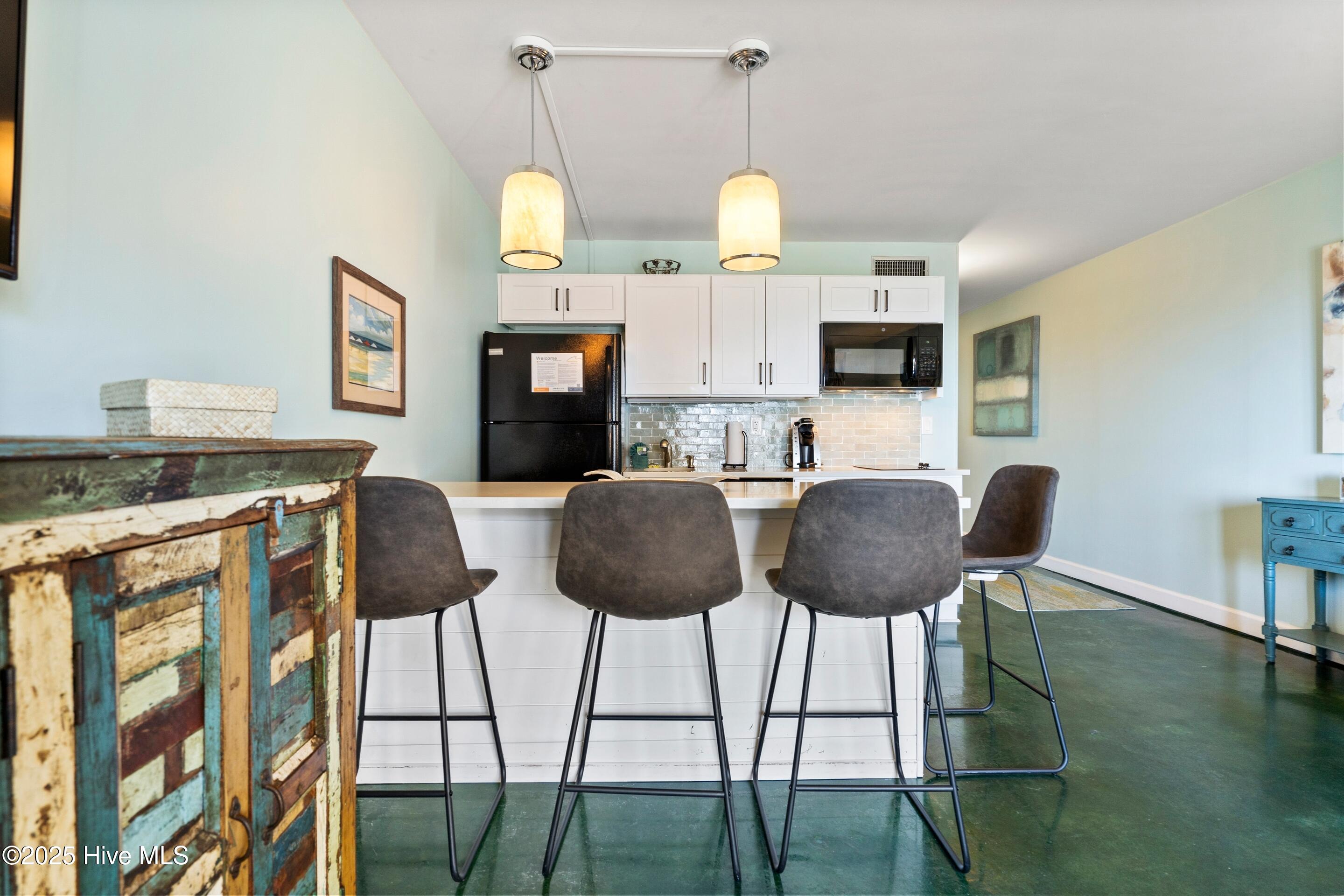 Wrightsville Beach, North Carolina, 28480, United States, 1 Bedroom Bedrooms, ,1 BathroomBathrooms,Residential,For Sale,1950442