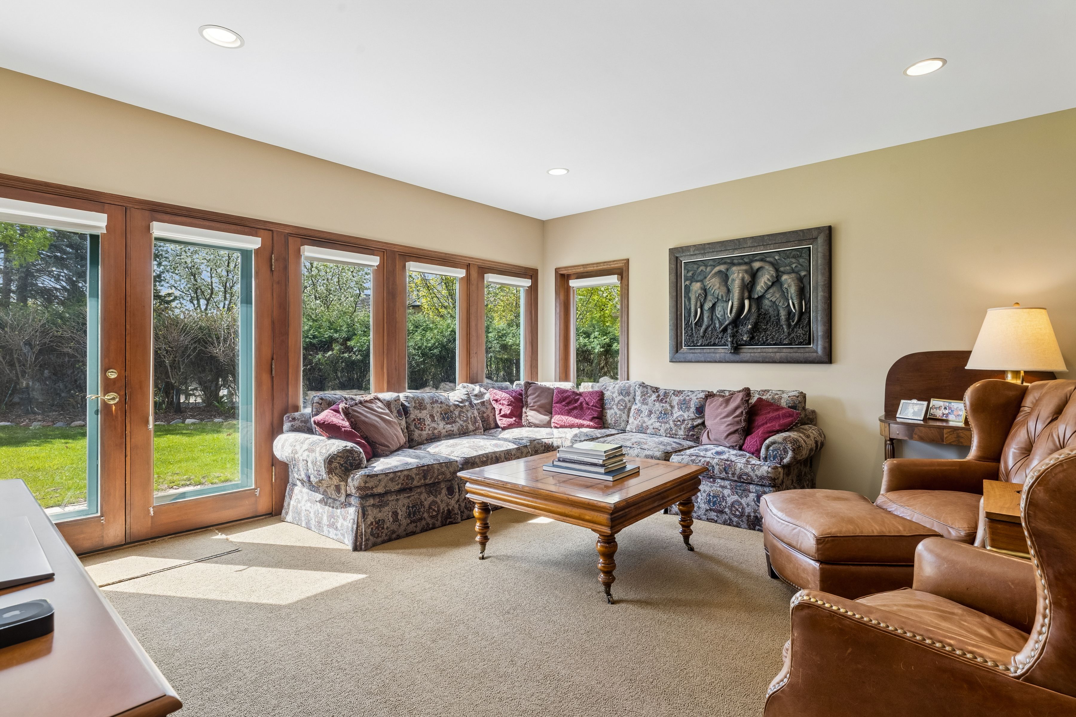  Graceful Executive Living in a Serene Edina Setting - 物件實景