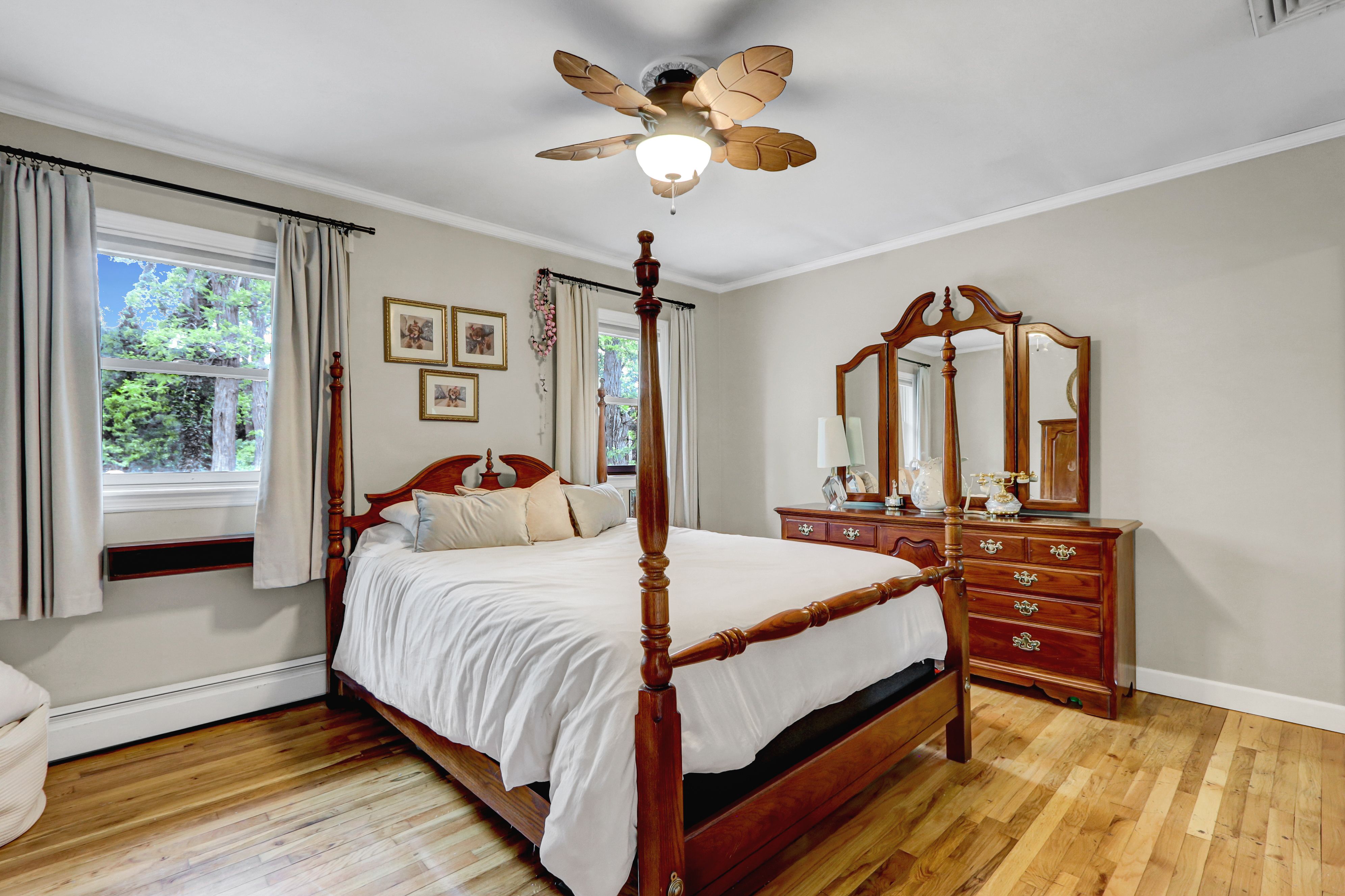 Brookhaven, New York, 11719, United States, 3 Bedrooms Bedrooms, ,2 BathroomsBathrooms,Residential,For Sale,1924488