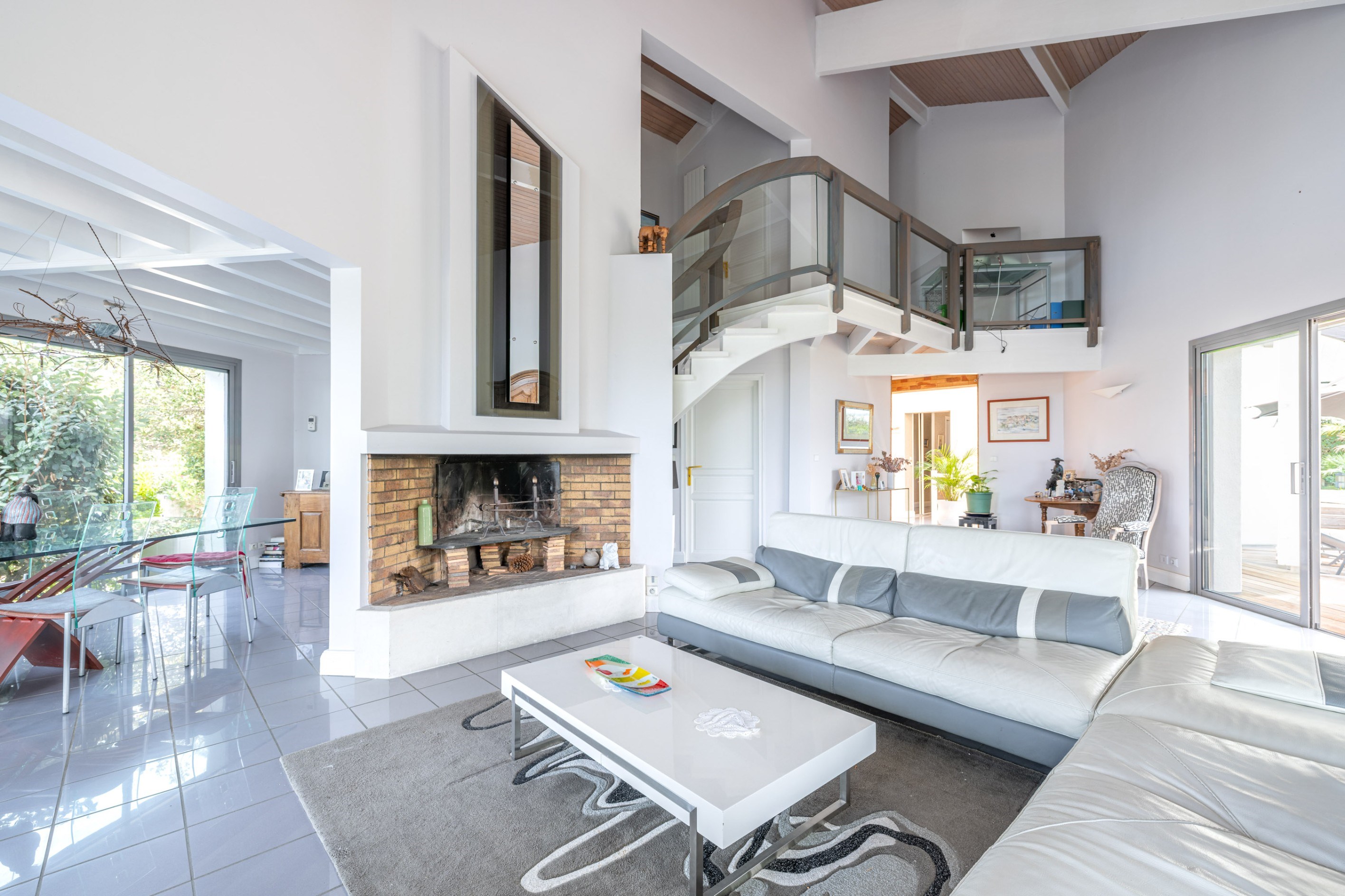  ARCHITECT-DESIGNED VILLA WITH PANORAMIC VIEWS OVER ARCACHON BAY - 物件實景