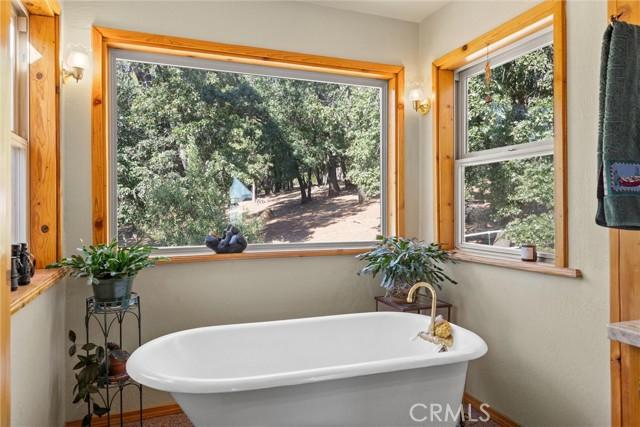 Forest Ranch, California, 95942, United States, 3 Bedrooms Bedrooms, ,2 BathroomsBathrooms,Residential,For Sale,1975435