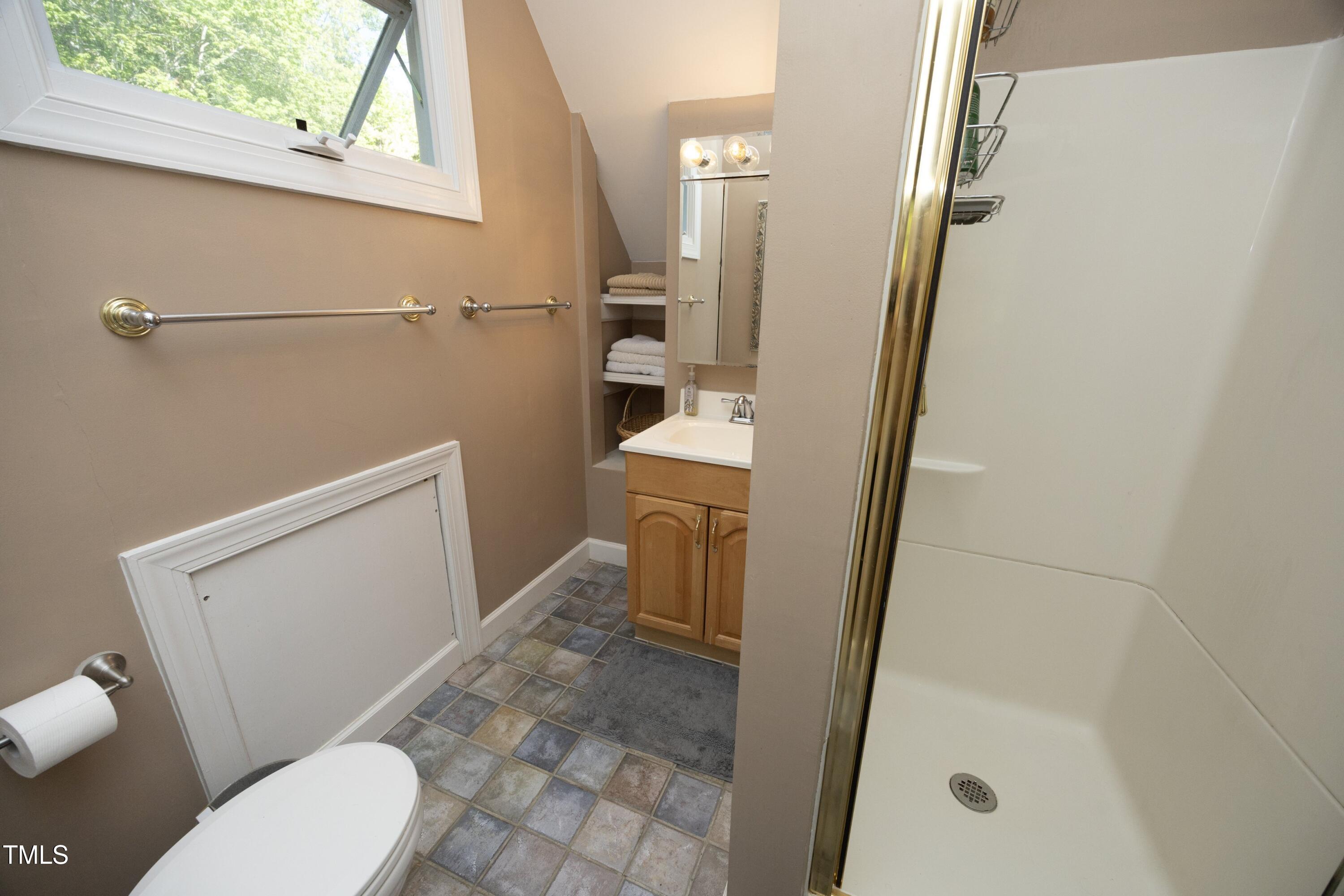 Chapel Hill, North Carolina, 27516, United States, 5 Bedrooms Bedrooms, ,4 BathroomsBathrooms,Residential,For Sale,1784851
