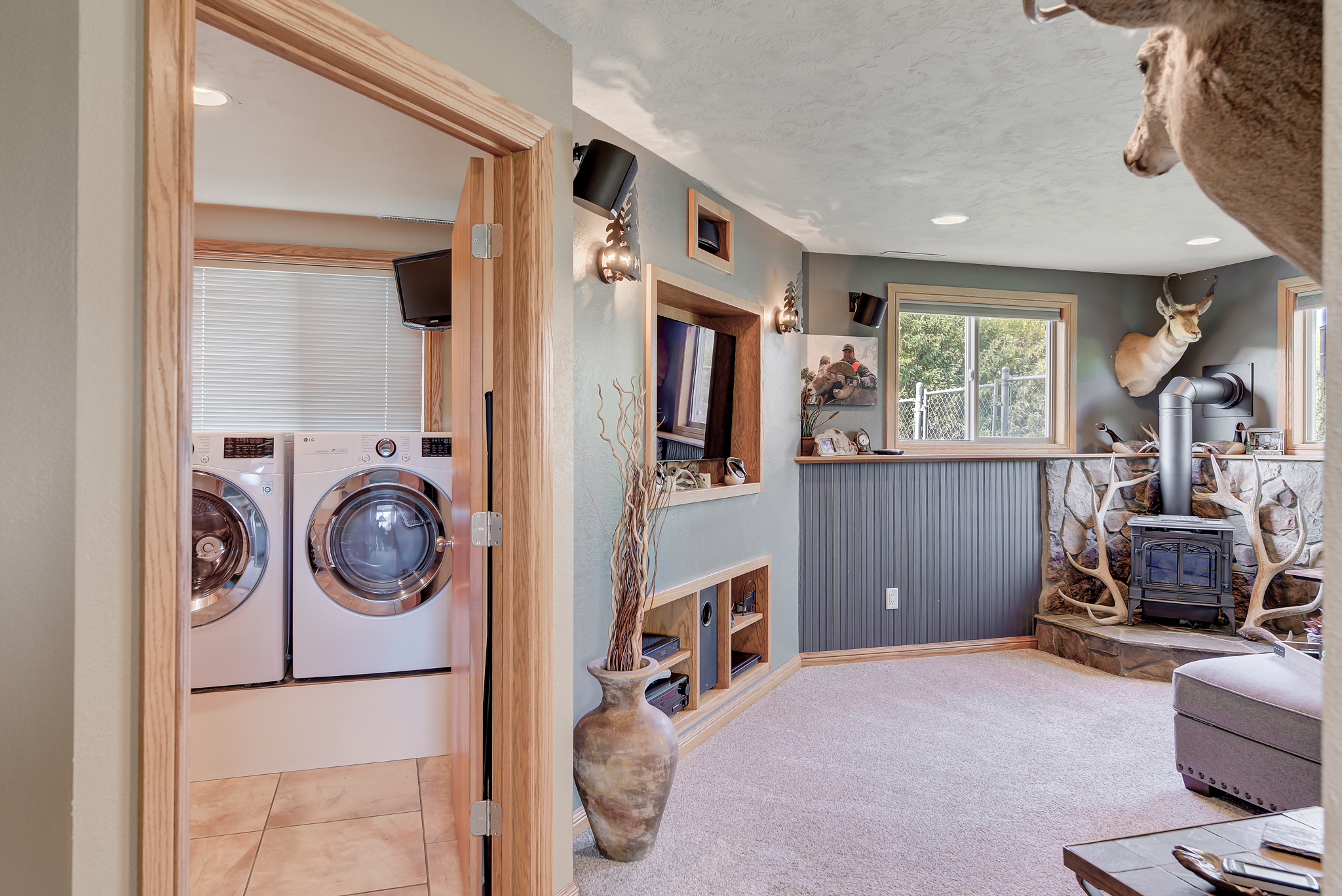 Helena, Montana, 59602, United States, 4 Bedrooms Bedrooms, ,3 BathroomsBathrooms,Residential,For Sale,1983426