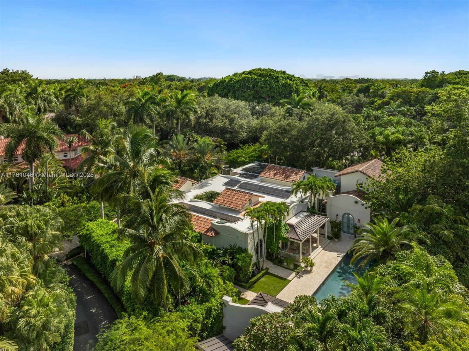 Miami, Florida, 33133, United States, 6 Bedrooms Bedrooms, ,6 BathroomsBathrooms,Residential,For Sale,1947591