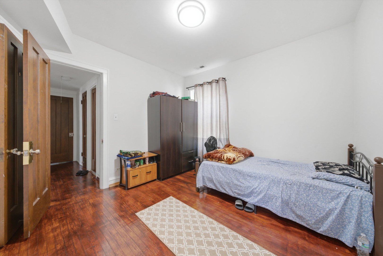 Chicago, Illinois, 60659, United States, 9 Bedrooms Bedrooms, ,Residential,For Sale,2040474