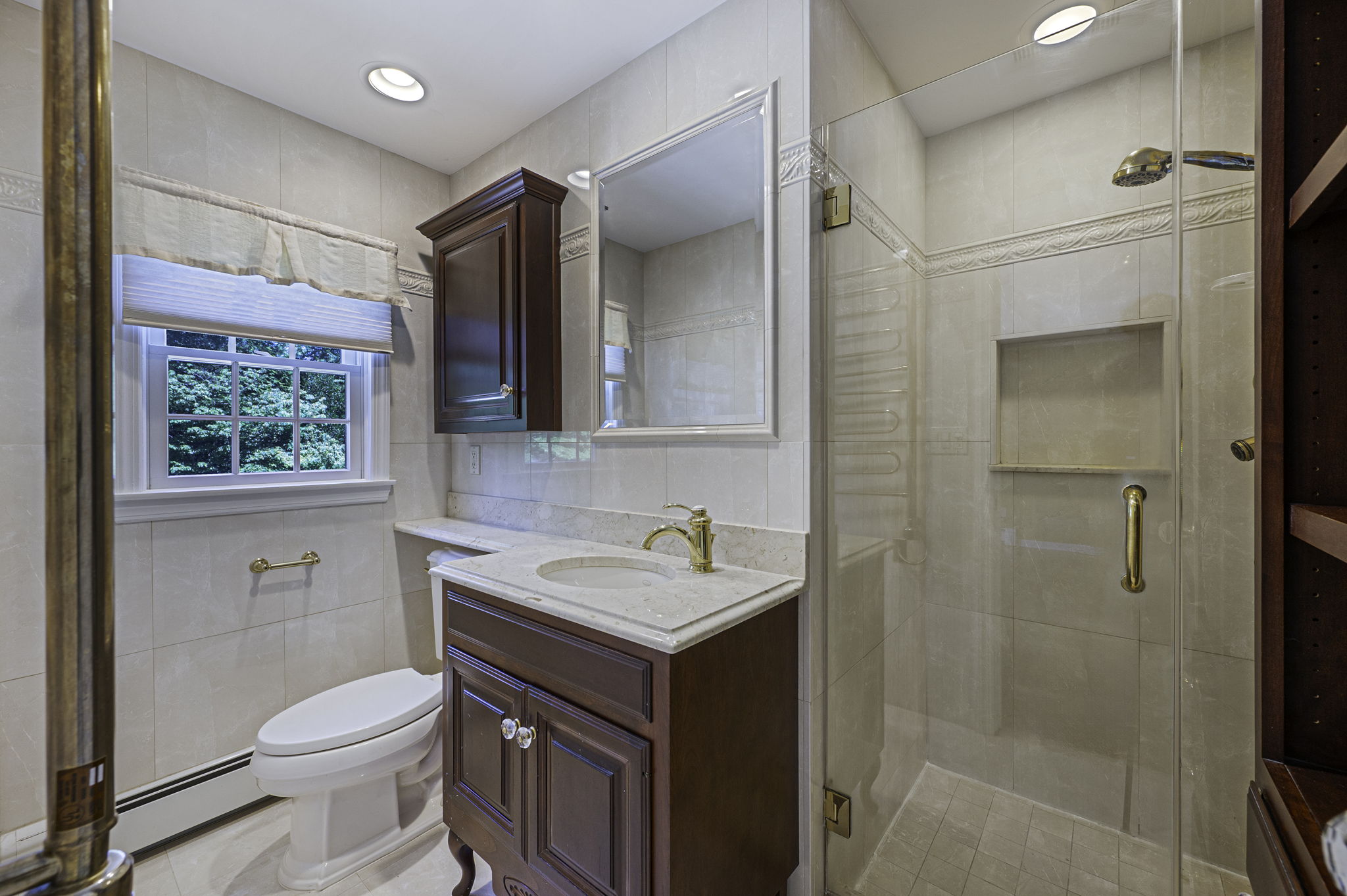 Mount Sinai, New York, 11766, United States, 4 Bedrooms Bedrooms, ,3 BathroomsBathrooms,Residential,For Sale,1924395