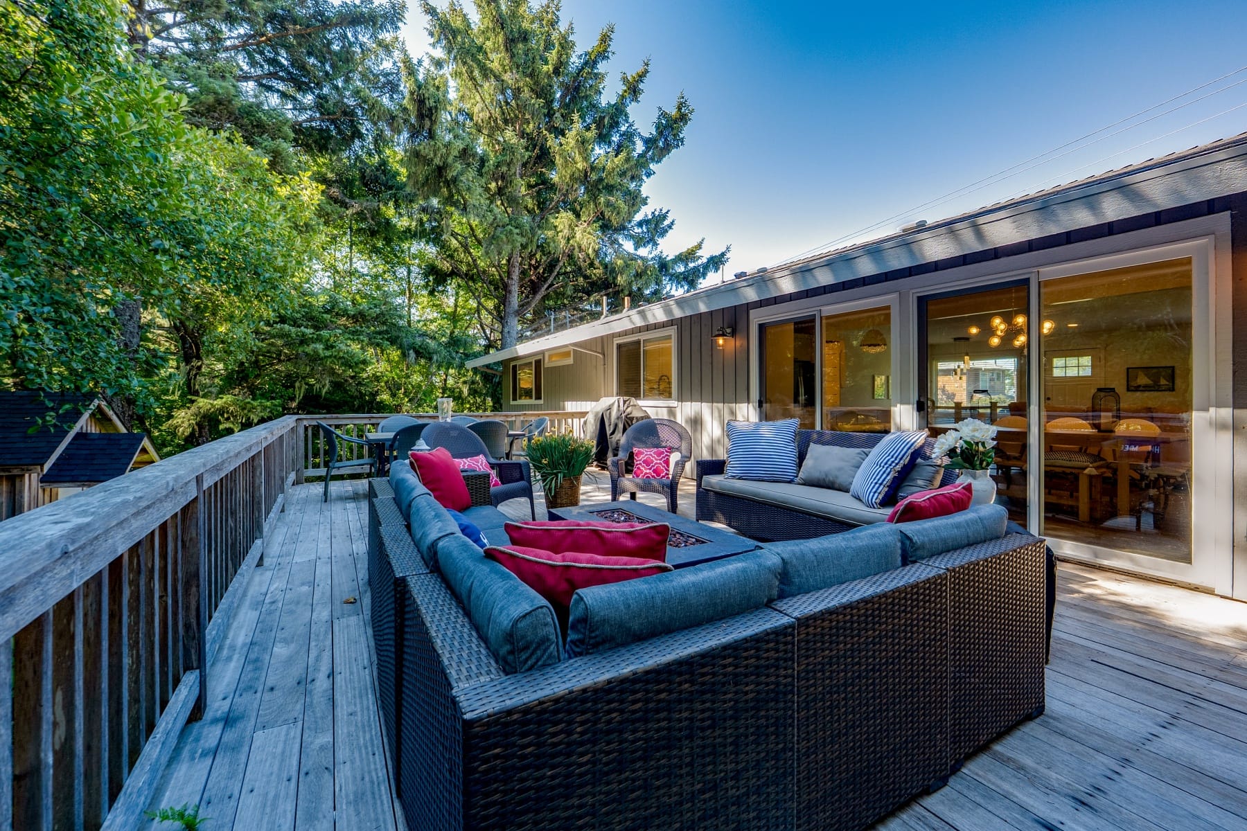  2631 S HEMLOCK ST Cannon Beach, OR 97110 - 物件實景