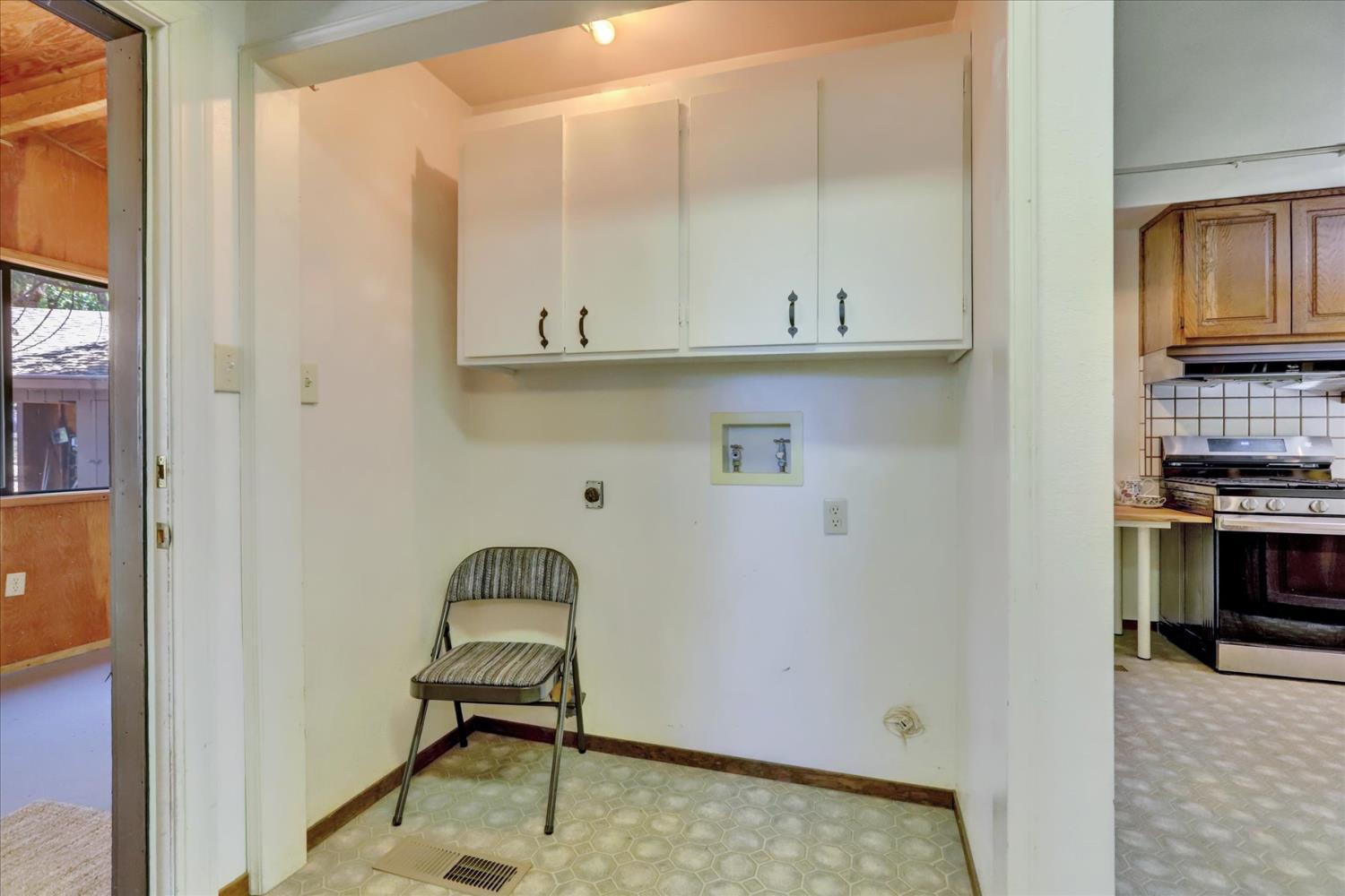 Nevada City, California, 95959, United States, 2 Bedrooms Bedrooms, ,2 BathroomsBathrooms,Residential,For Sale,1982530