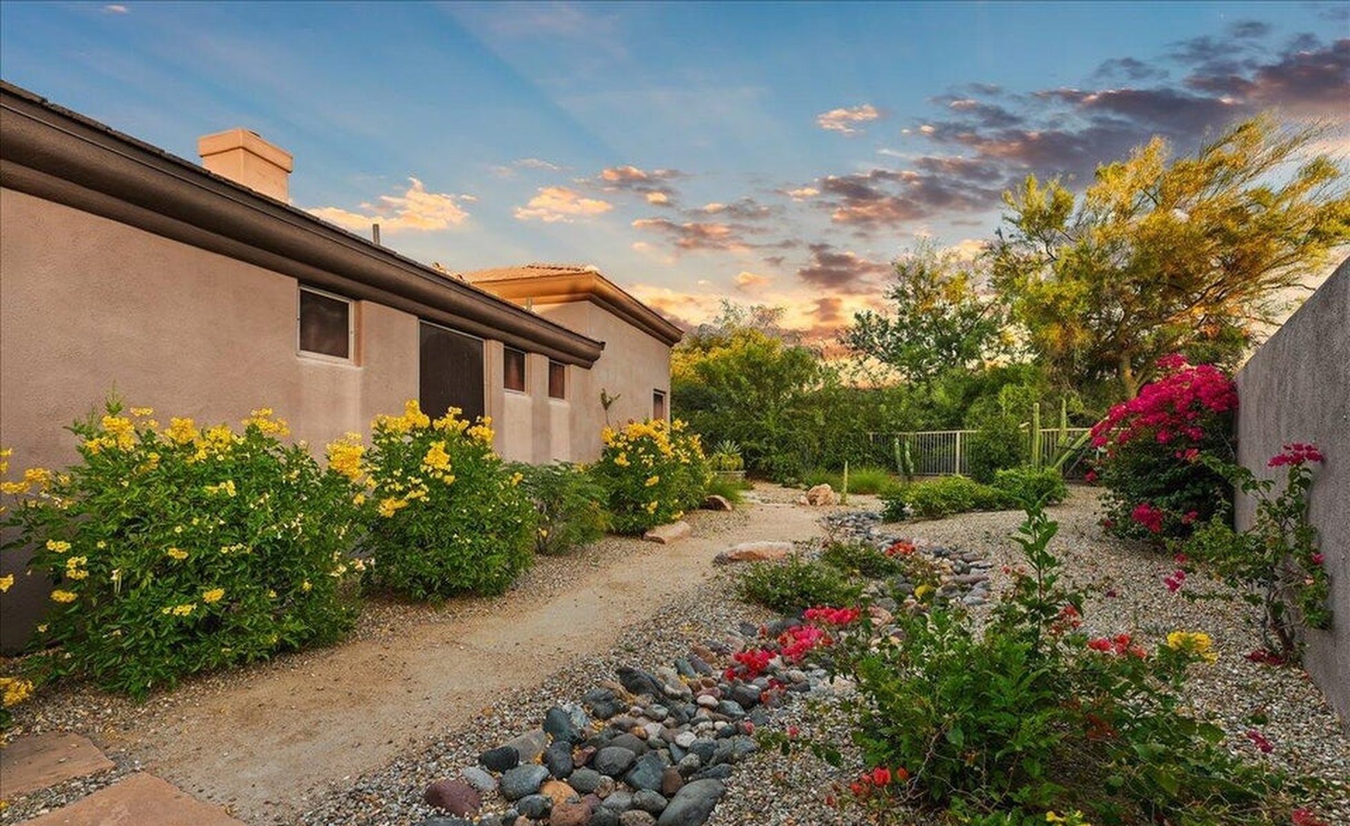  6755 East Nightingale Star Circle  Scottsdale, AZ - 物件實景
