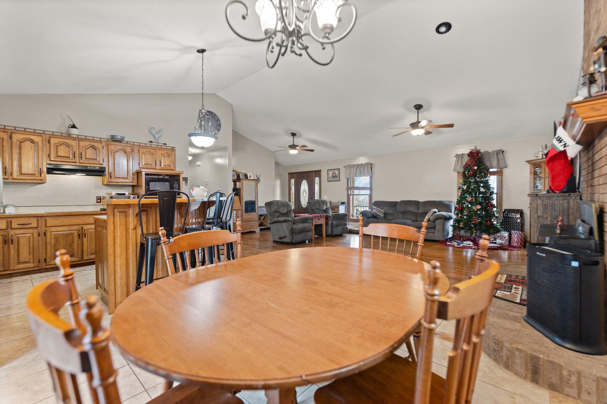 Boston, Kentucky, 40107, United States, 3 Bedrooms Bedrooms, ,2 BathroomsBathrooms,Residential,For Sale,1989069