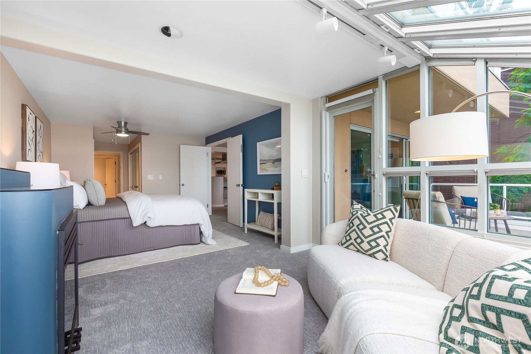 Seattle, Washington, 98109, United States, 2 Bedrooms Bedrooms, ,2 BathroomsBathrooms,Residential,For Sale,1901490
