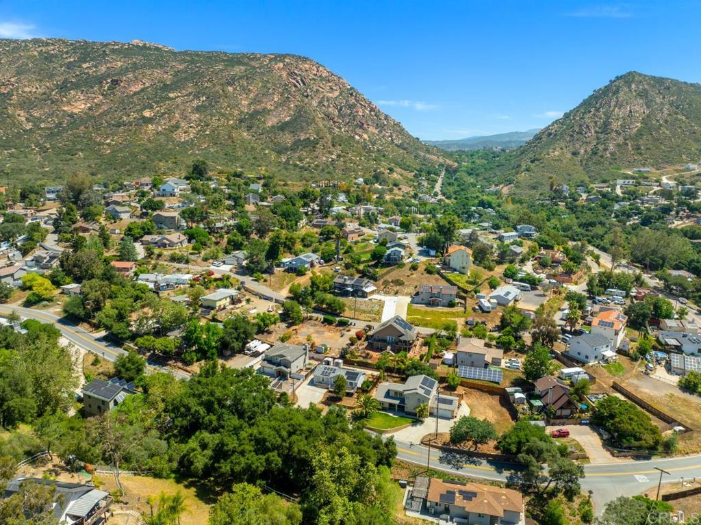 El Cajon, California, 92019, United States, 3 Bedrooms Bedrooms, ,2 BathroomsBathrooms,Residential,For Sale,1829527