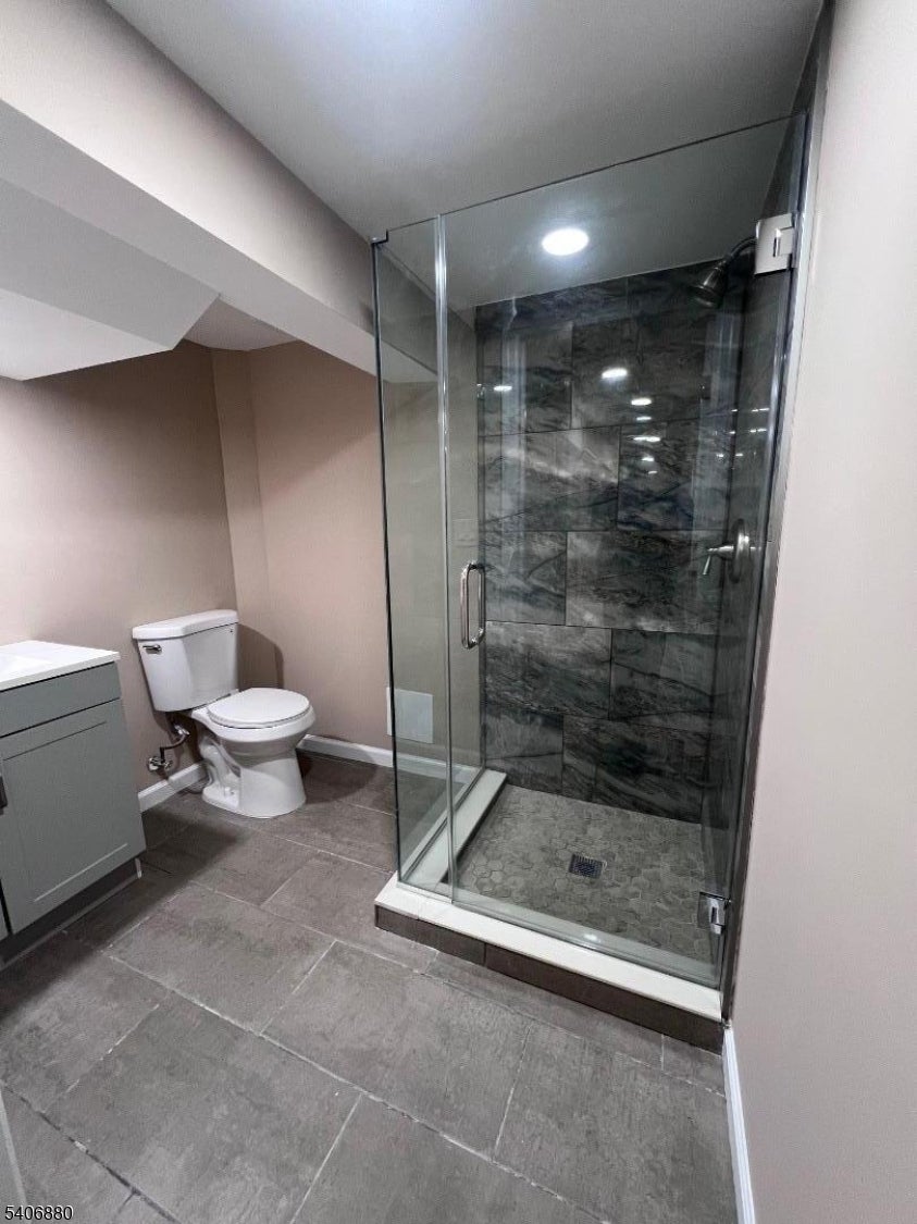 Elizabeth City, New Jersey, 07208, United States, 5 Bedrooms Bedrooms, ,4 BathroomsBathrooms,Residential,For Sale,2011713