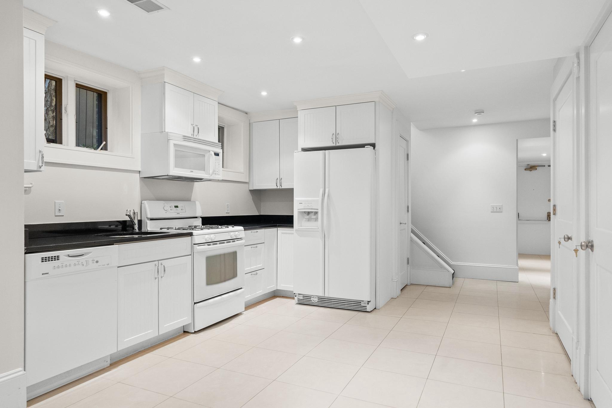  2107 Wyoming Avenue NW, Washington, DC, 20008 - 物件實景