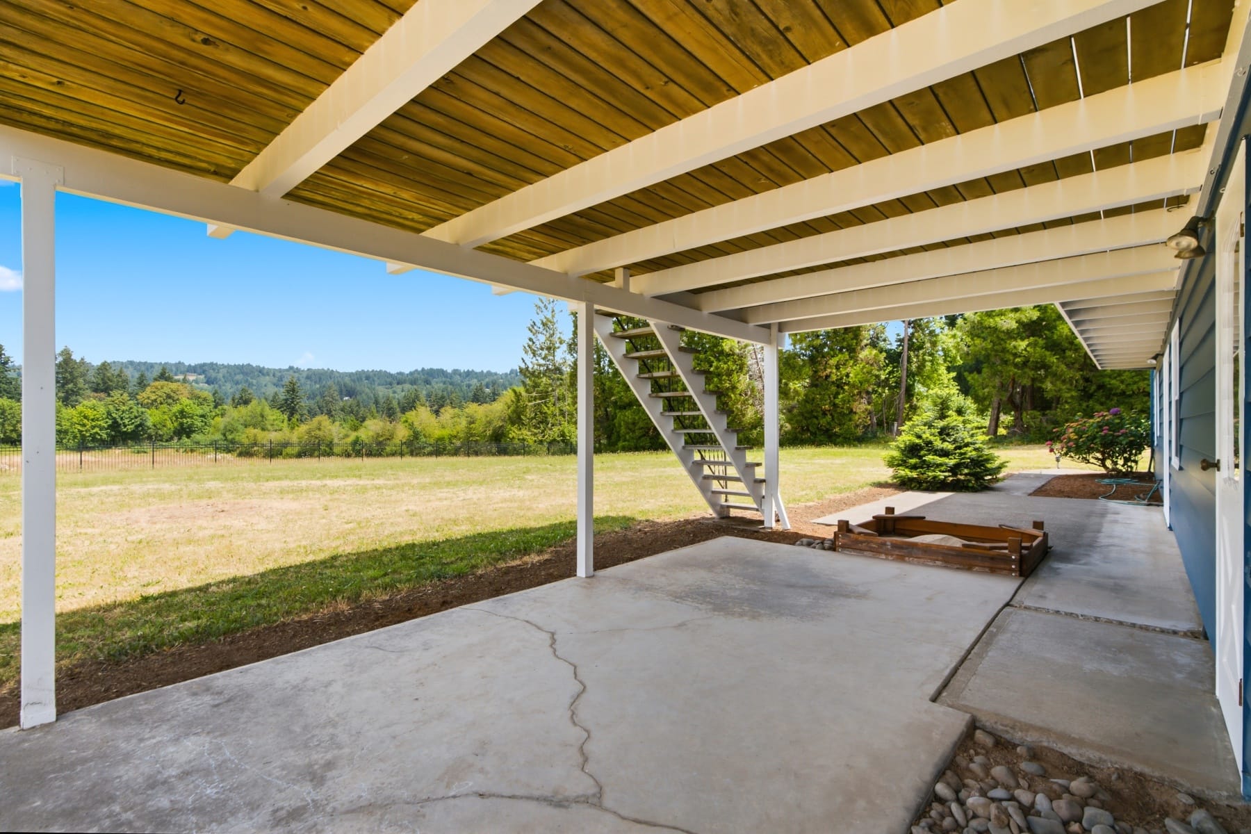  13937 NW SPRINGVILLE RD Portland, OR 97229 - 物件實景