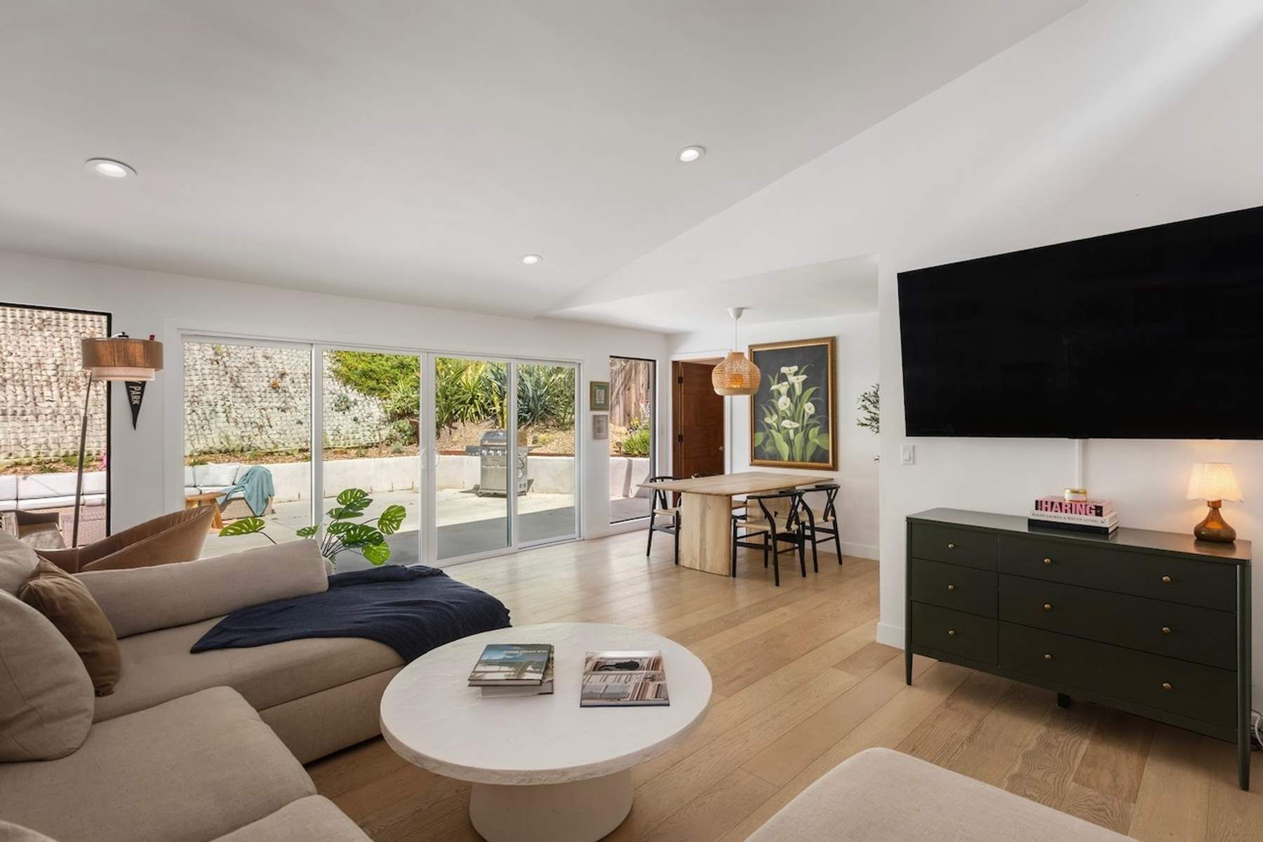  3991 Prospect Avenue - 物件實景