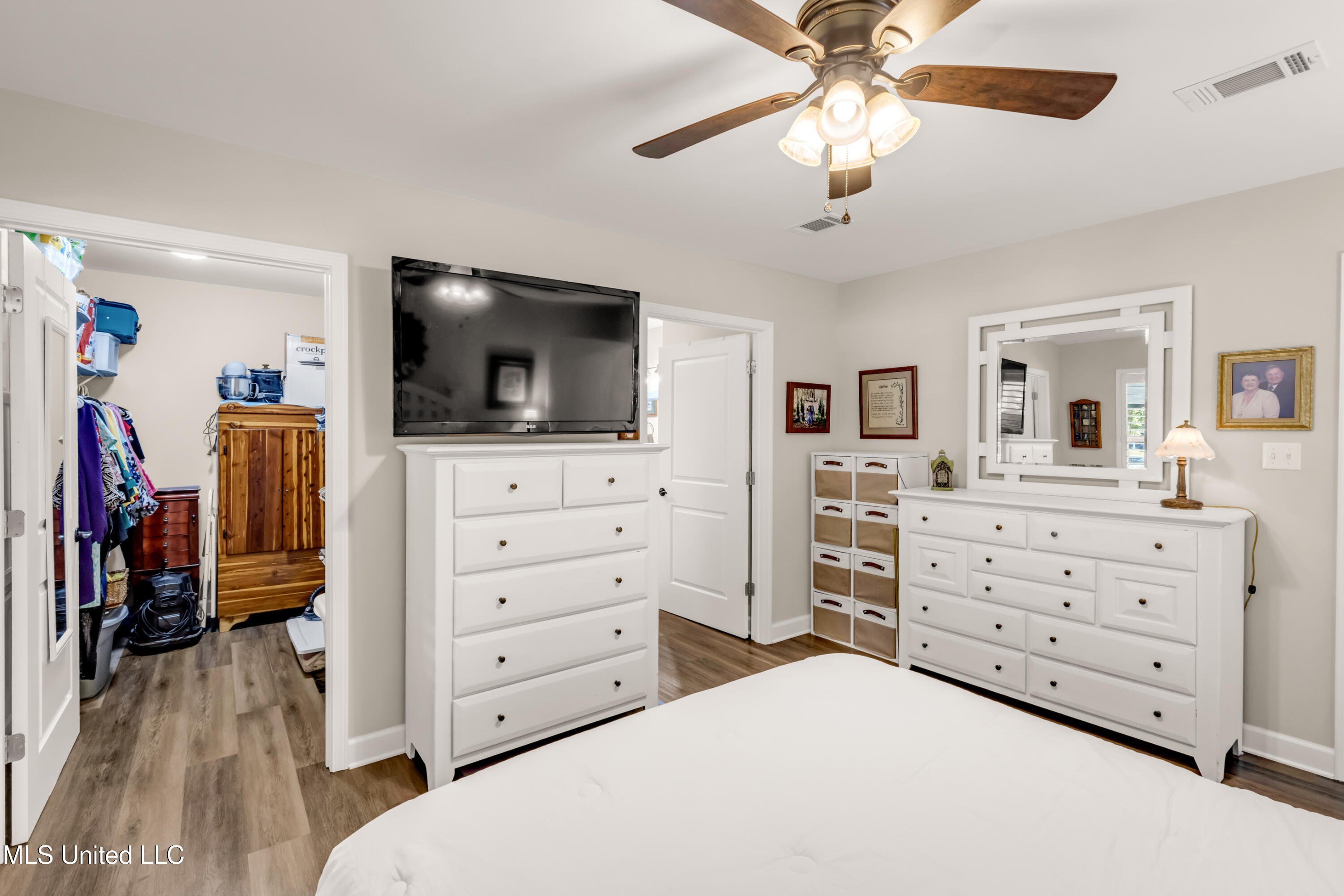 Gautier, Mississippi, 39553, United States, 4 Bedrooms Bedrooms, ,4 BathroomsBathrooms,Residential,For Sale,1989936