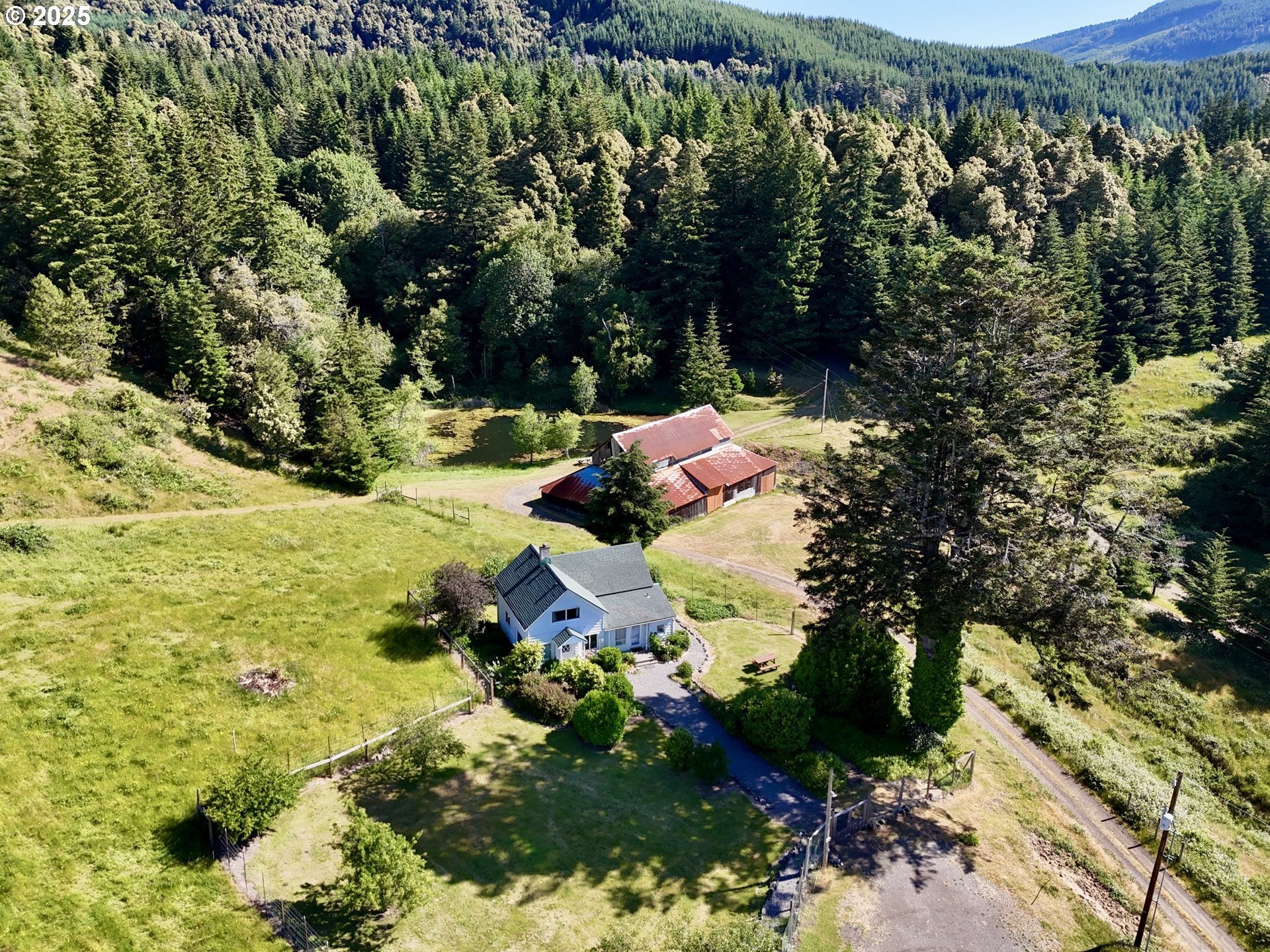 Gold Beach, Oregon, 97444, United States, 2 Bedrooms Bedrooms, ,3 BathroomsBathrooms,Residential,For Sale,1975339