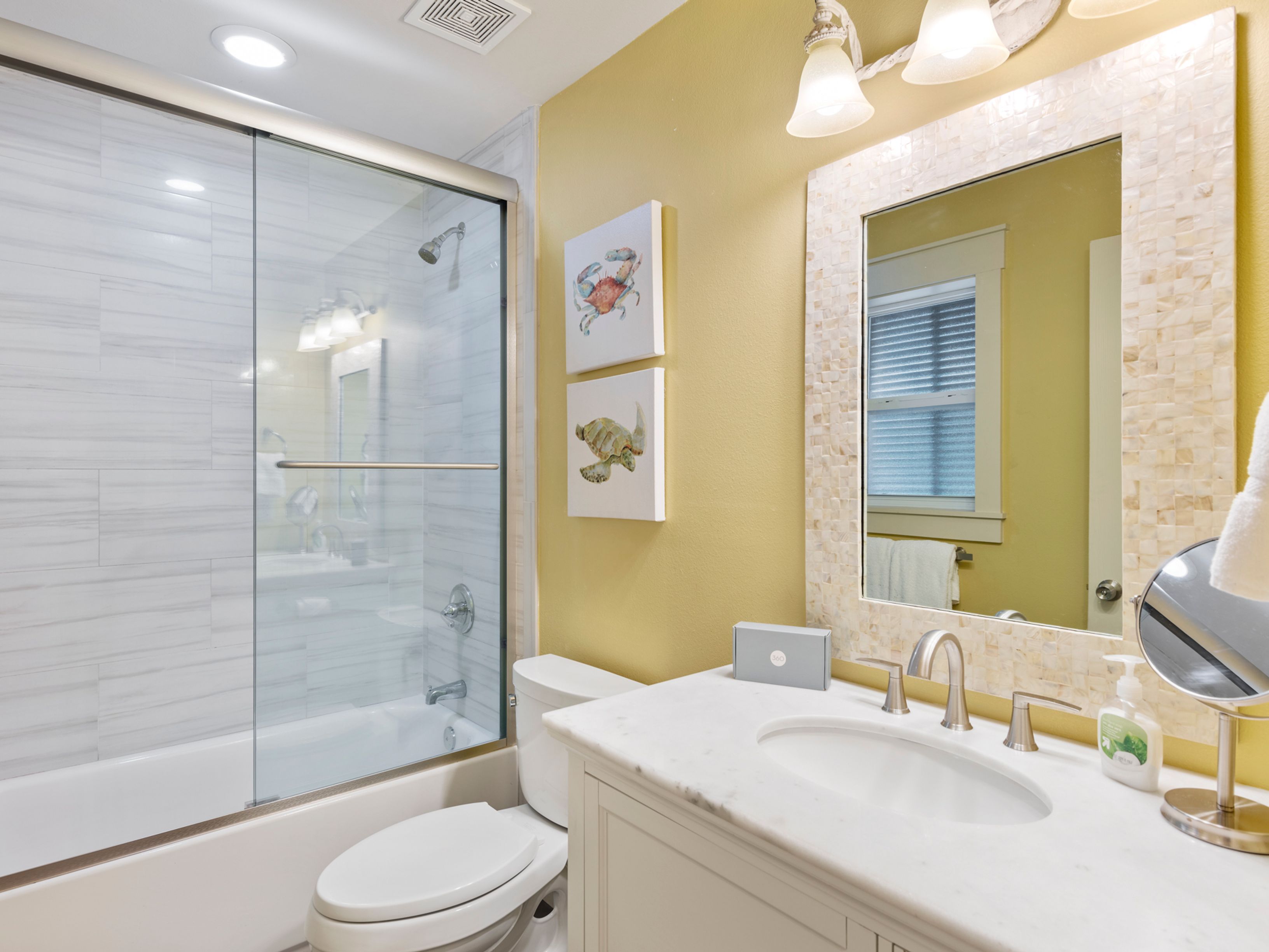  Lakefront Beach Retreat With Pool, Dock And Elevator - 物件實景