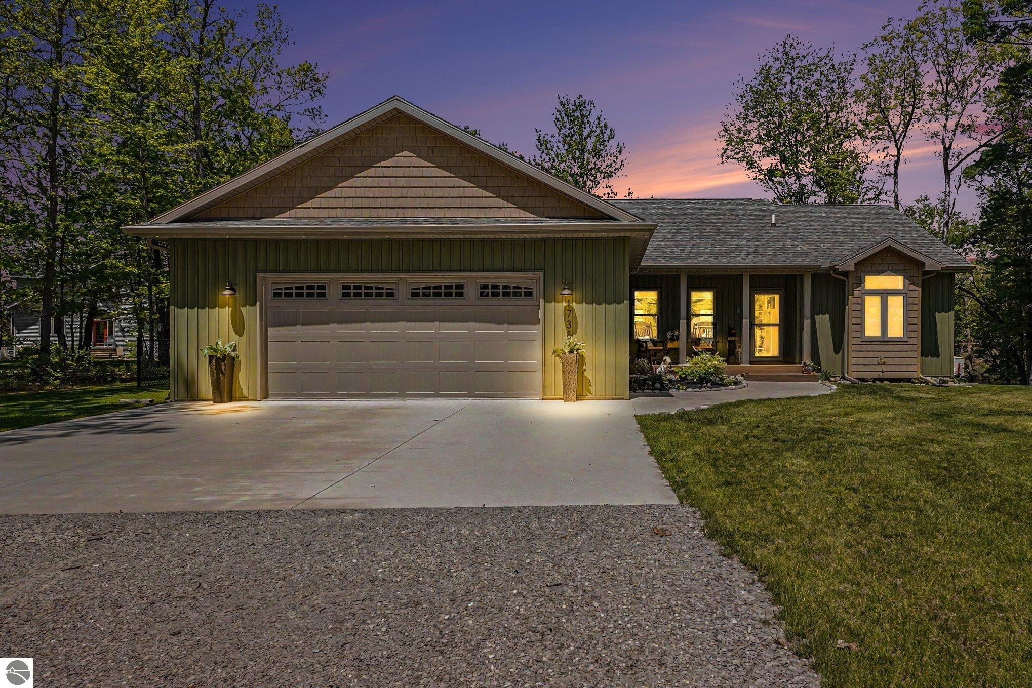 National City, Michigan, 48748, United States, 3 Bedrooms Bedrooms, ,3 BathroomsBathrooms,Residential,For Sale,2048430