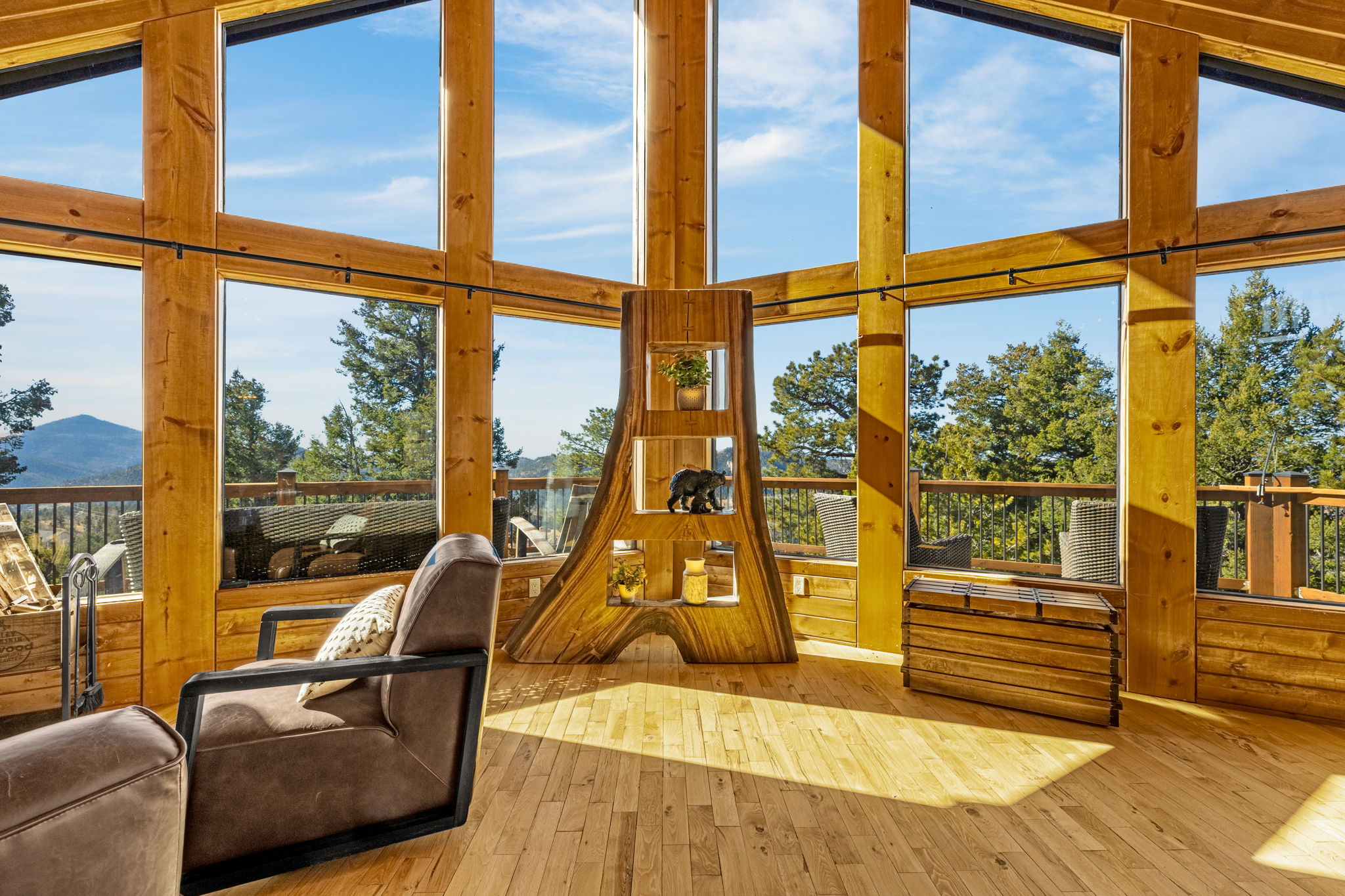 Cripple Creek, Colorado, 80813, United States, 3 Bedrooms Bedrooms, ,3 BathroomsBathrooms,Residential,For Sale,1997050